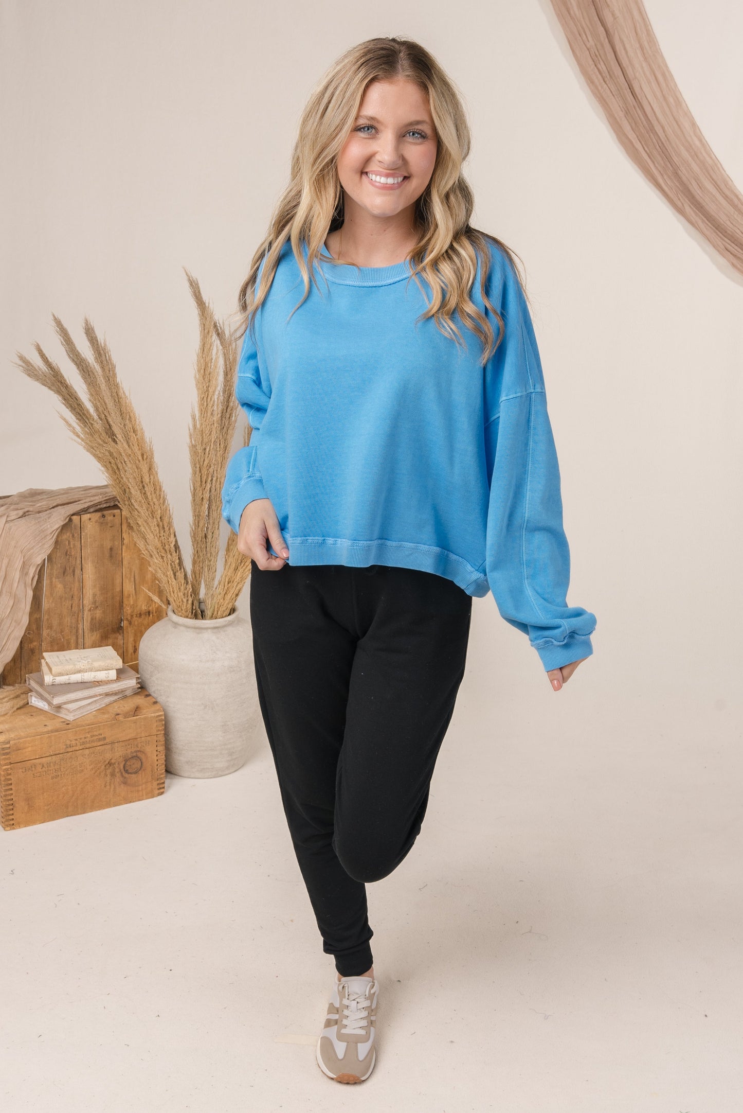 Washed Organic Cotton Crop Sweatshirt