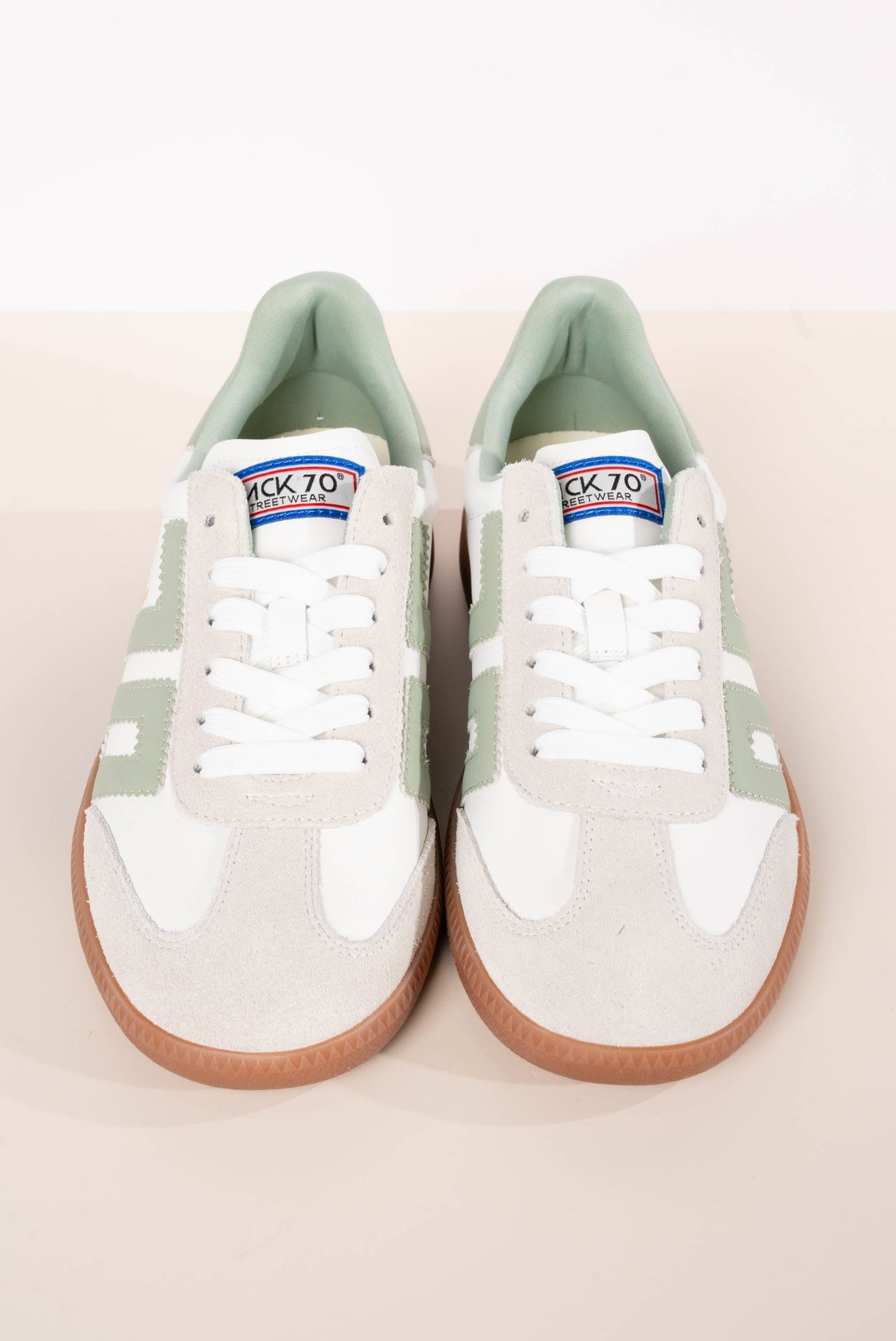 Back 70 Cloud Leather Sneaker