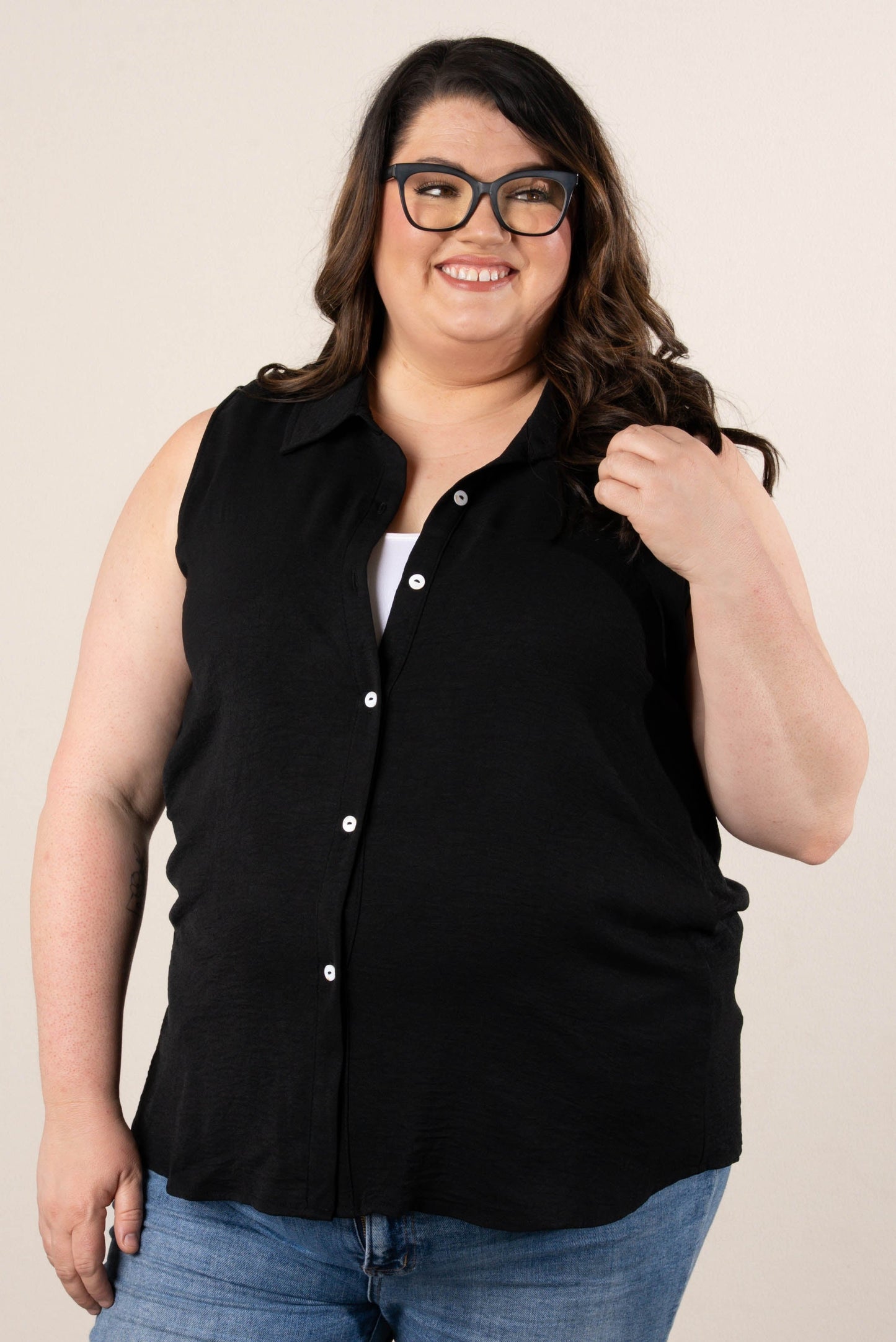 Crinkle Knit Sleeveless Shirt