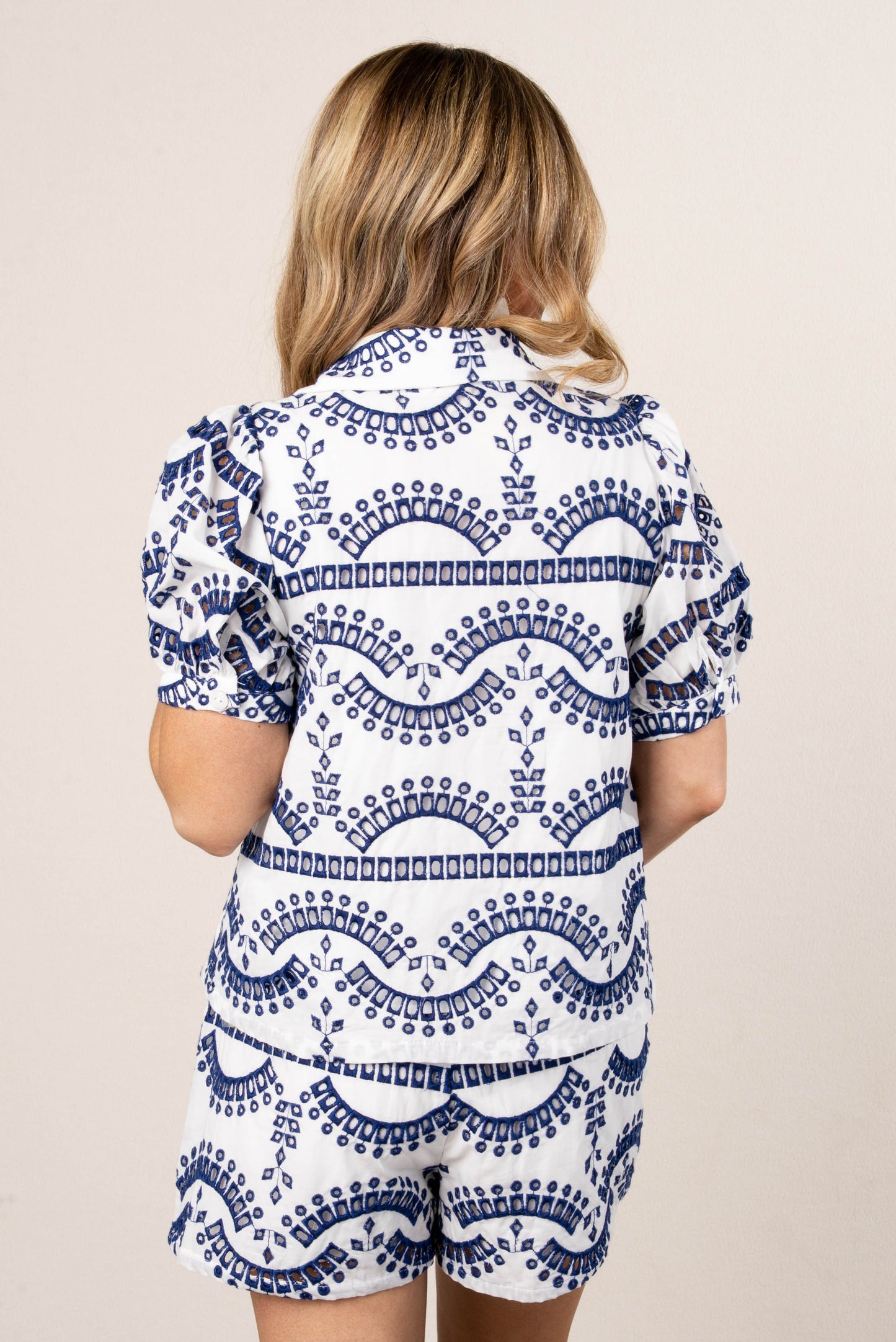 Embroidered Puff Sleeve Shirt