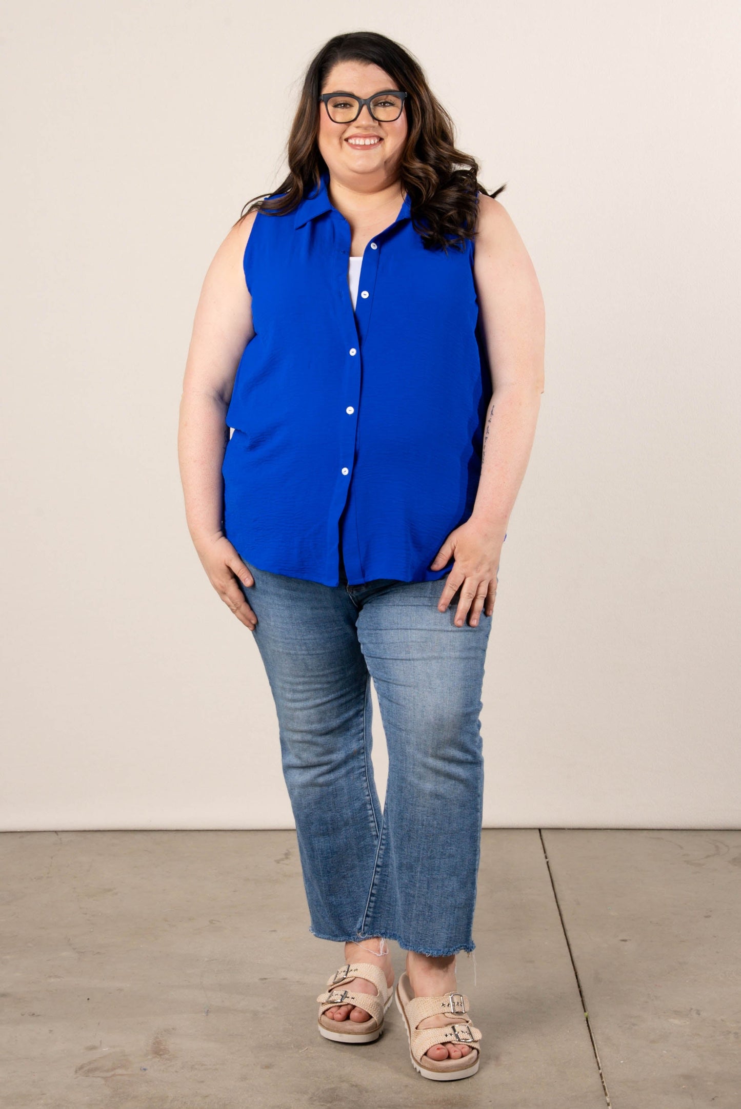 Crinkle Knit Sleeveless Shirt