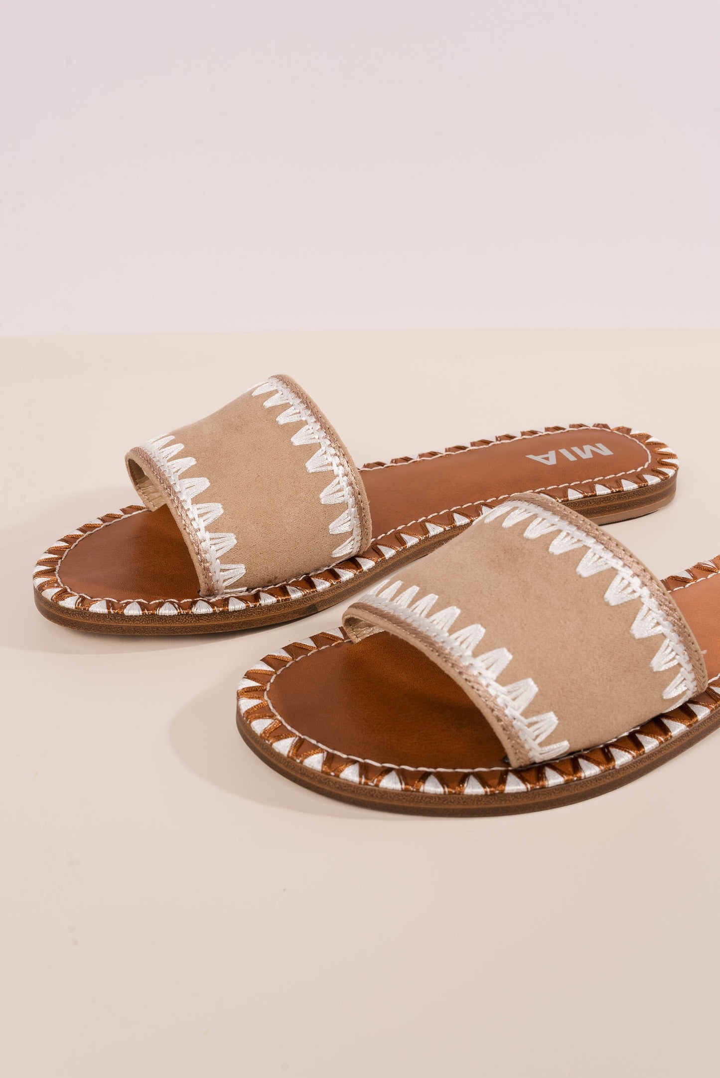 Vanett Stitched Slide Sandal