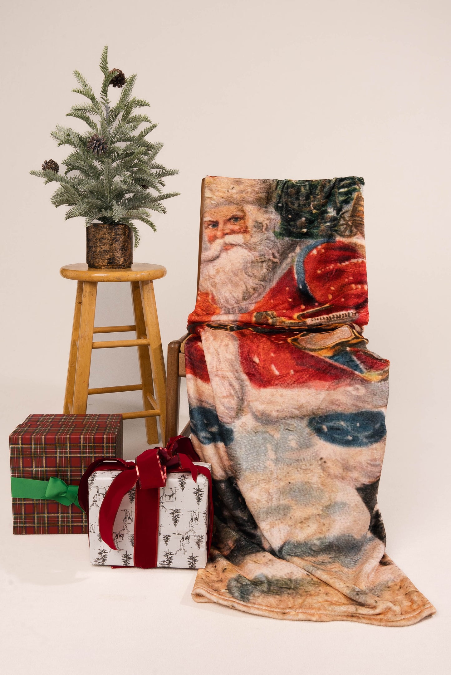 Oversized Christmas Cloud Blanket *GF Exclusive*
