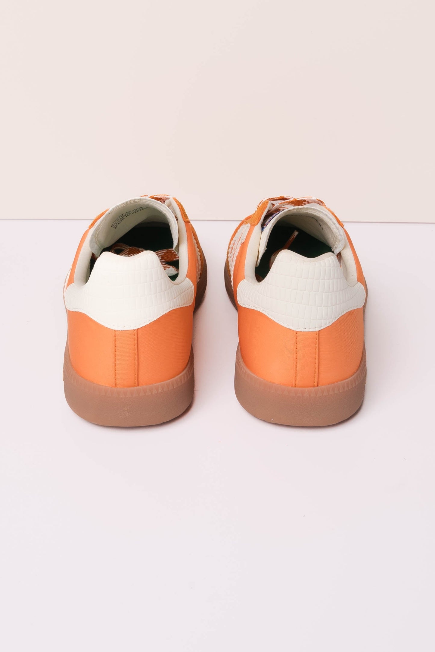 Back 70 Ghost Leather Sneaker