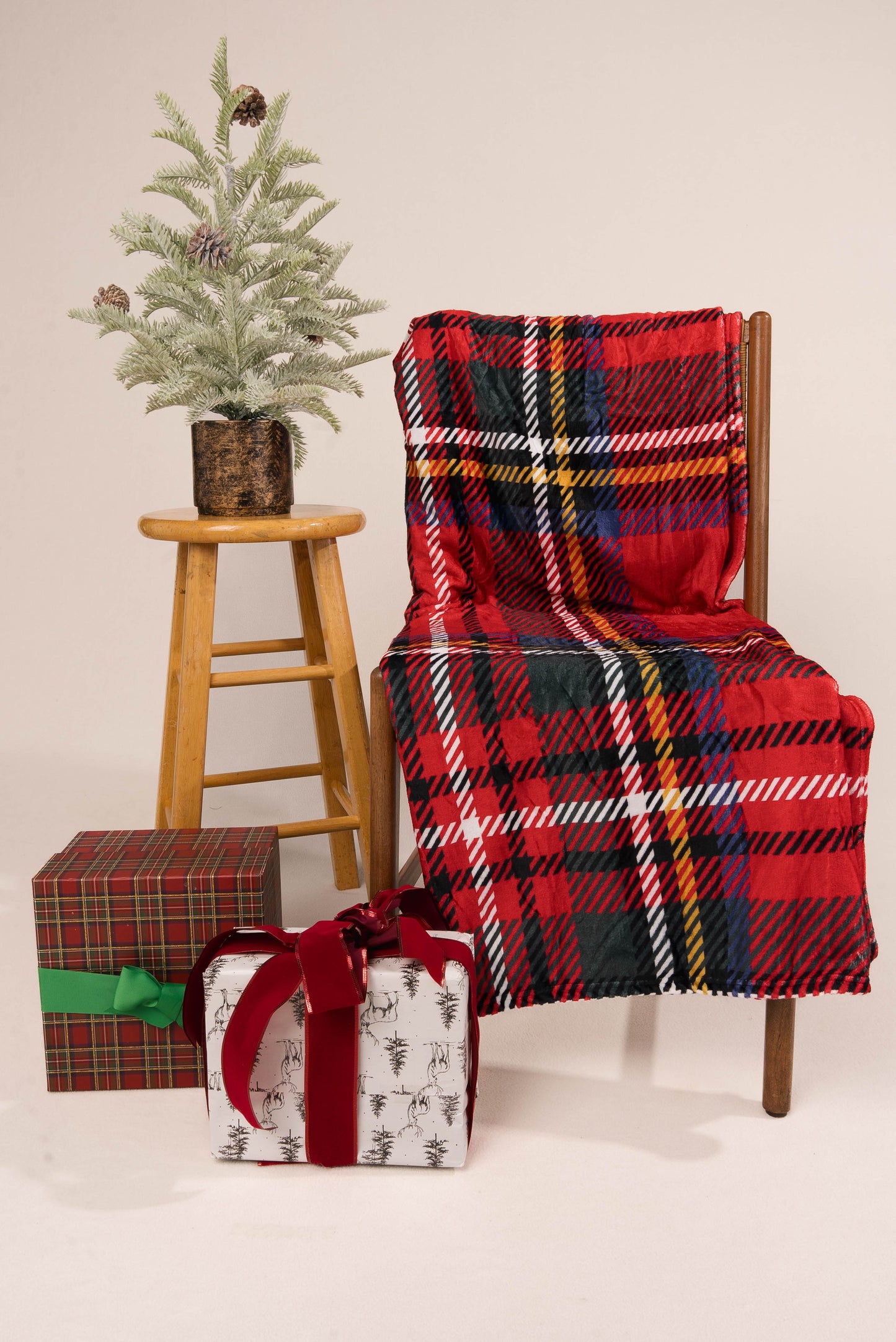 Oversized Christmas Cloud Blanket *GF Exclusive*