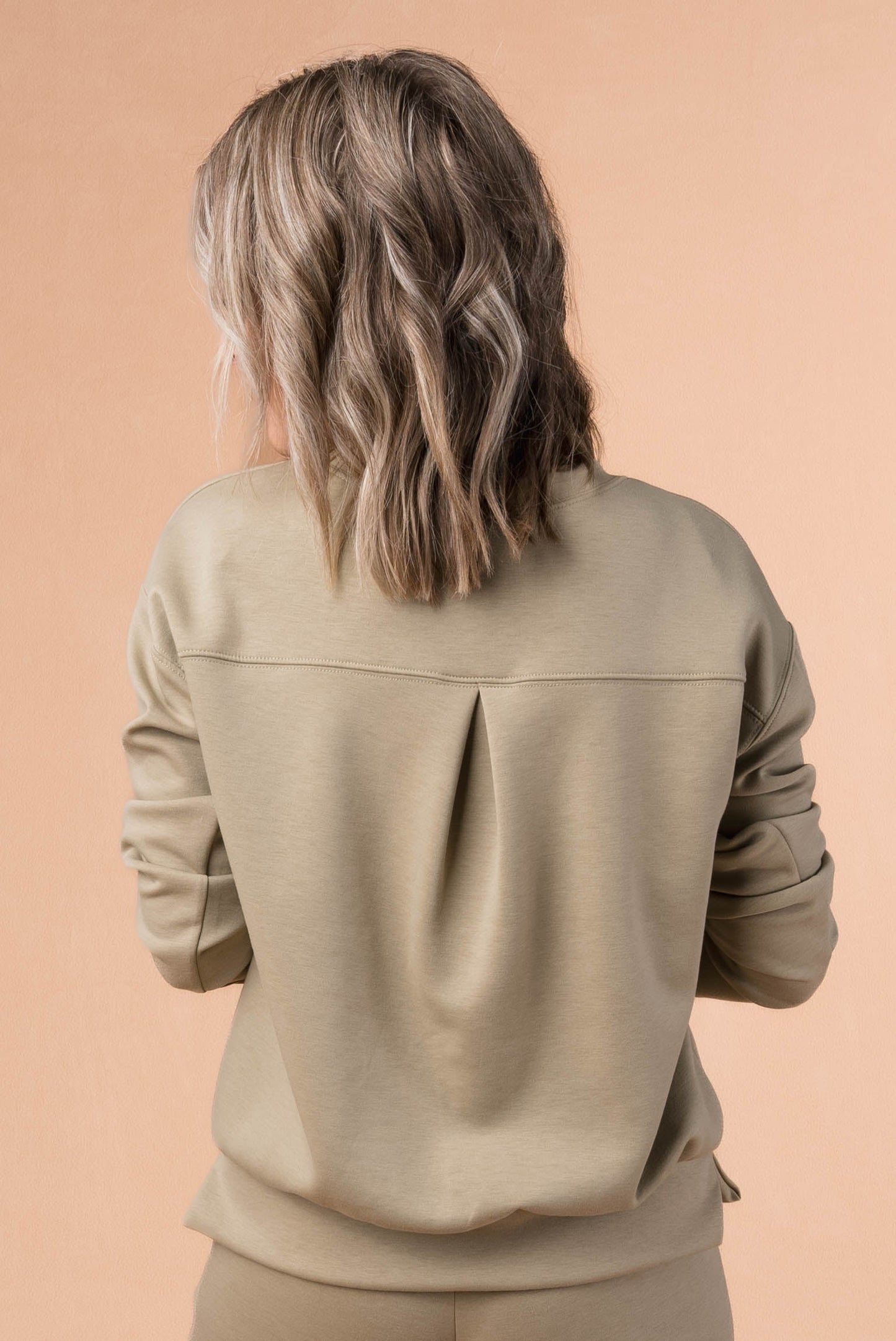 Malibu Banded Hem Pullover *Final Sale*