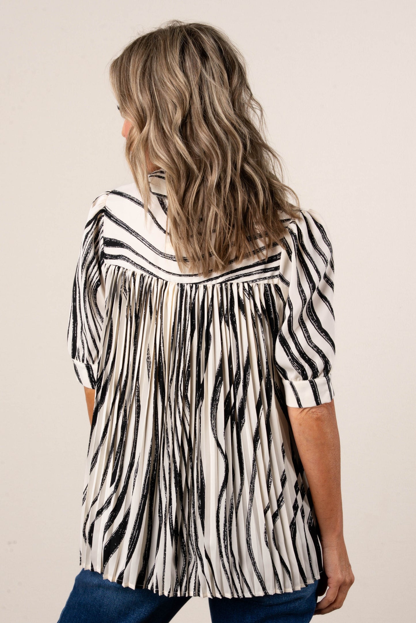Abstract Tie Neck Blouse