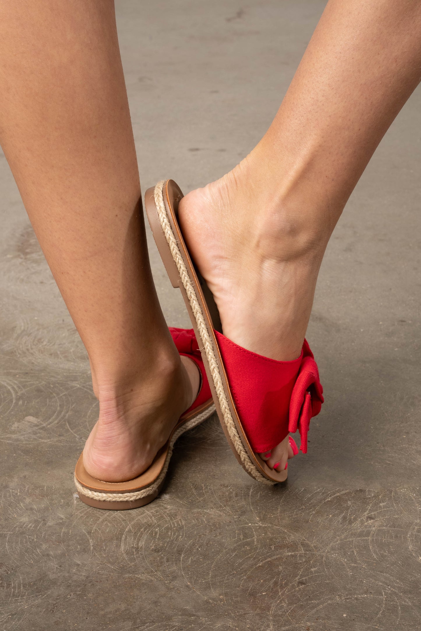 Script Bow Slide Sandal