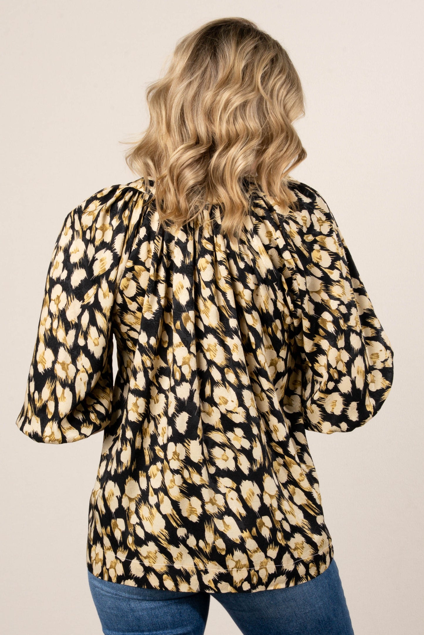 Kelley Floral Split Neck Blouse