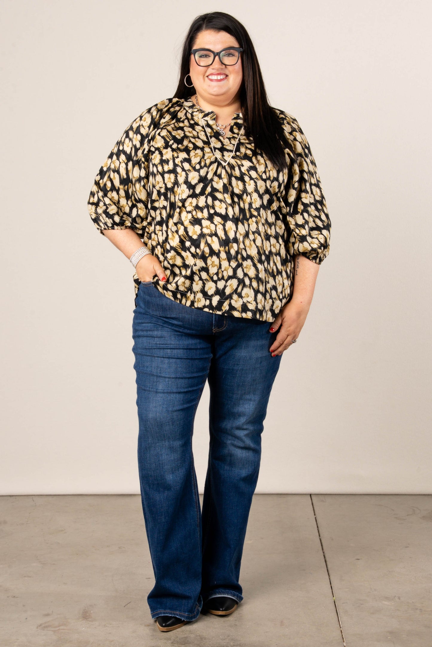 Kelley Floral Split Neck Blouse