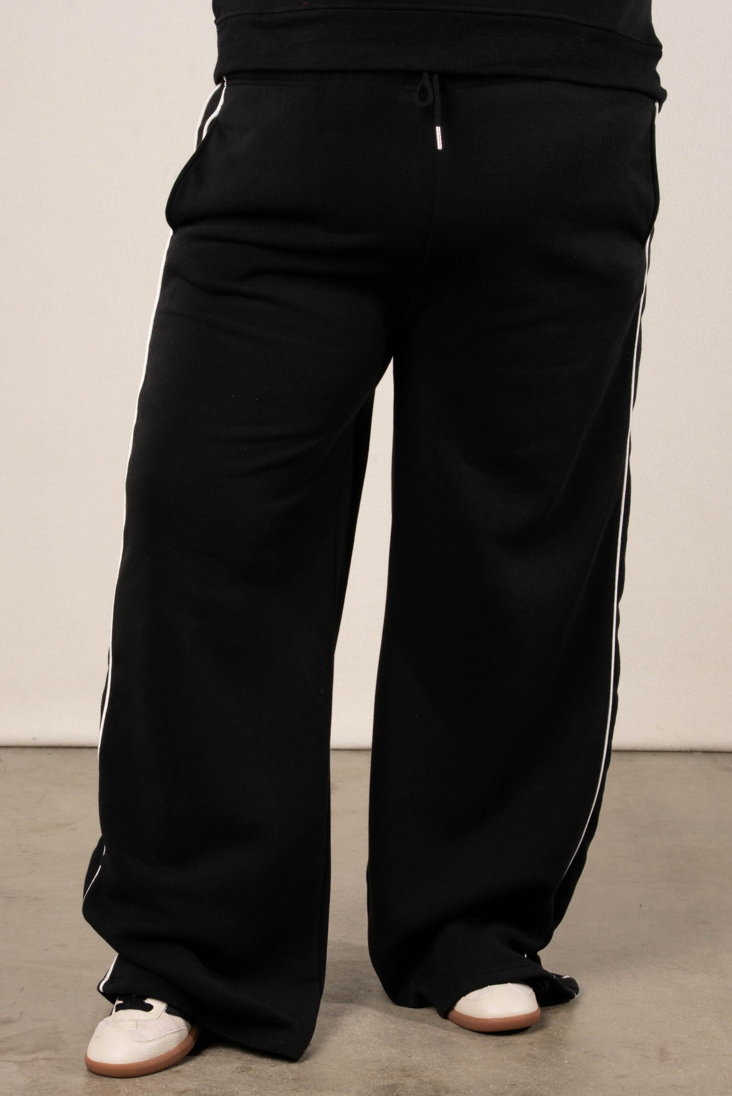 Kylie Side Striped Drawstring Sweatpants