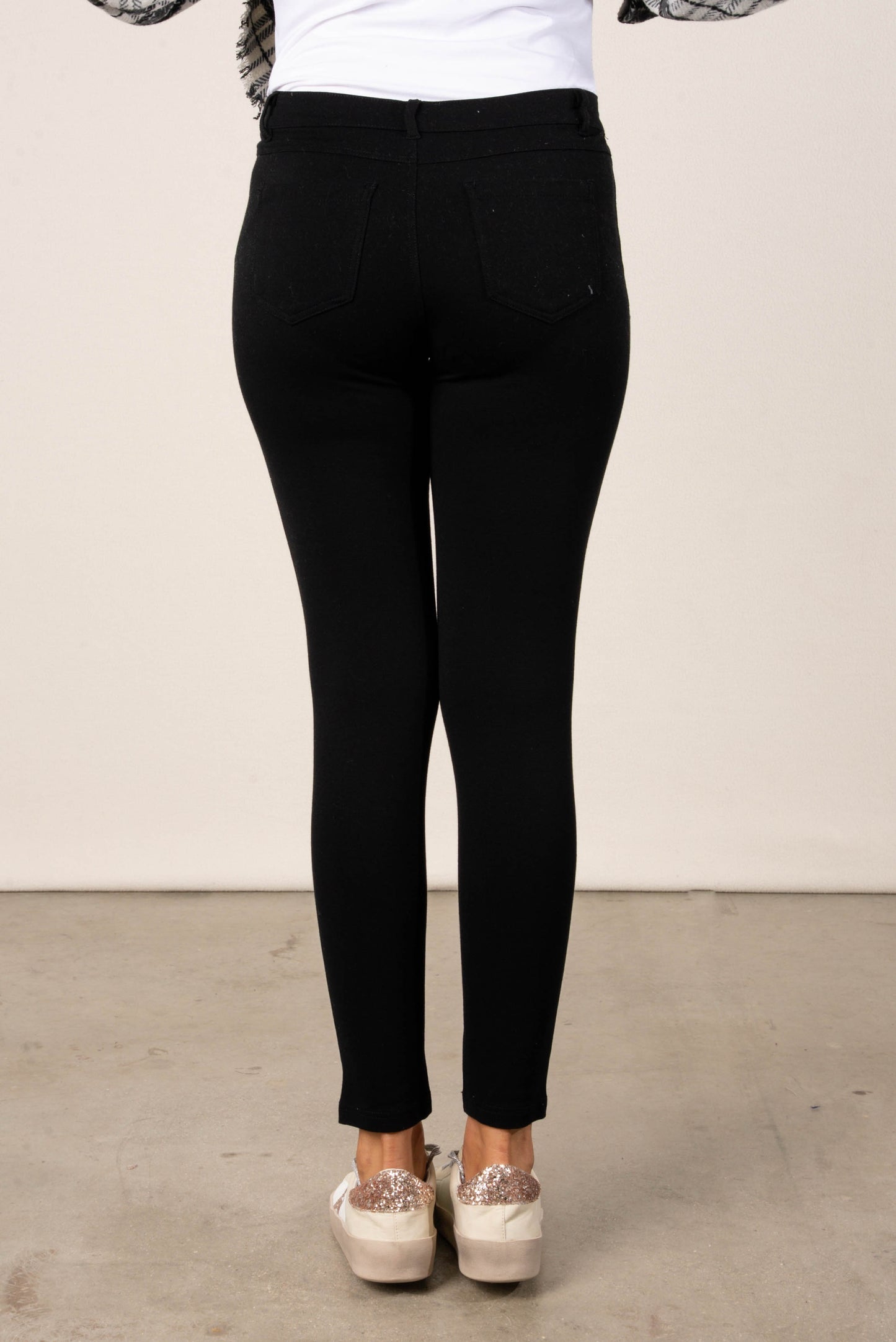 Journee Mid Rise Straight Leg Pants