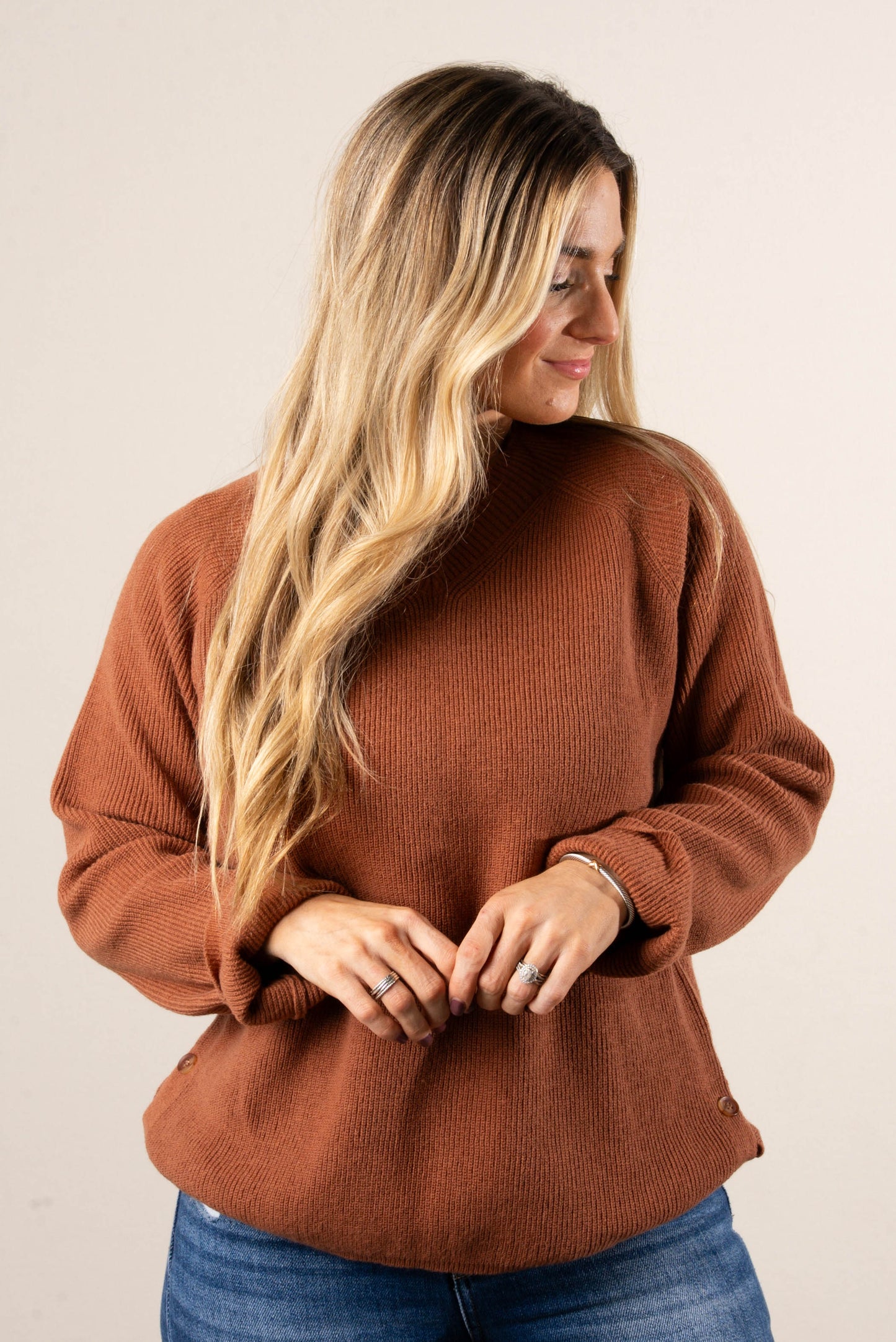Donna Fine Ribbed Side Button Sweater