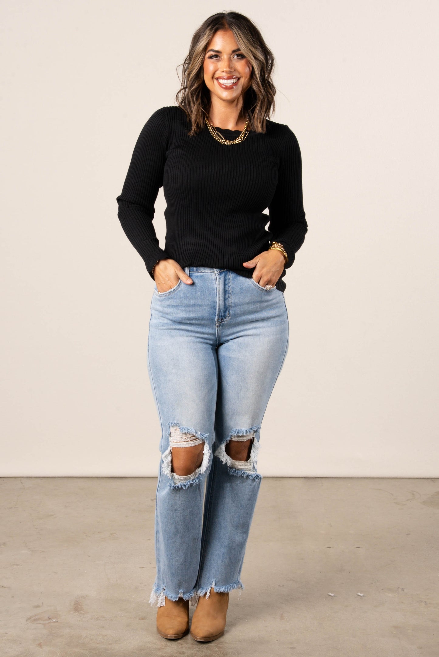 JoAnna Ribbed Scallop Neck Top