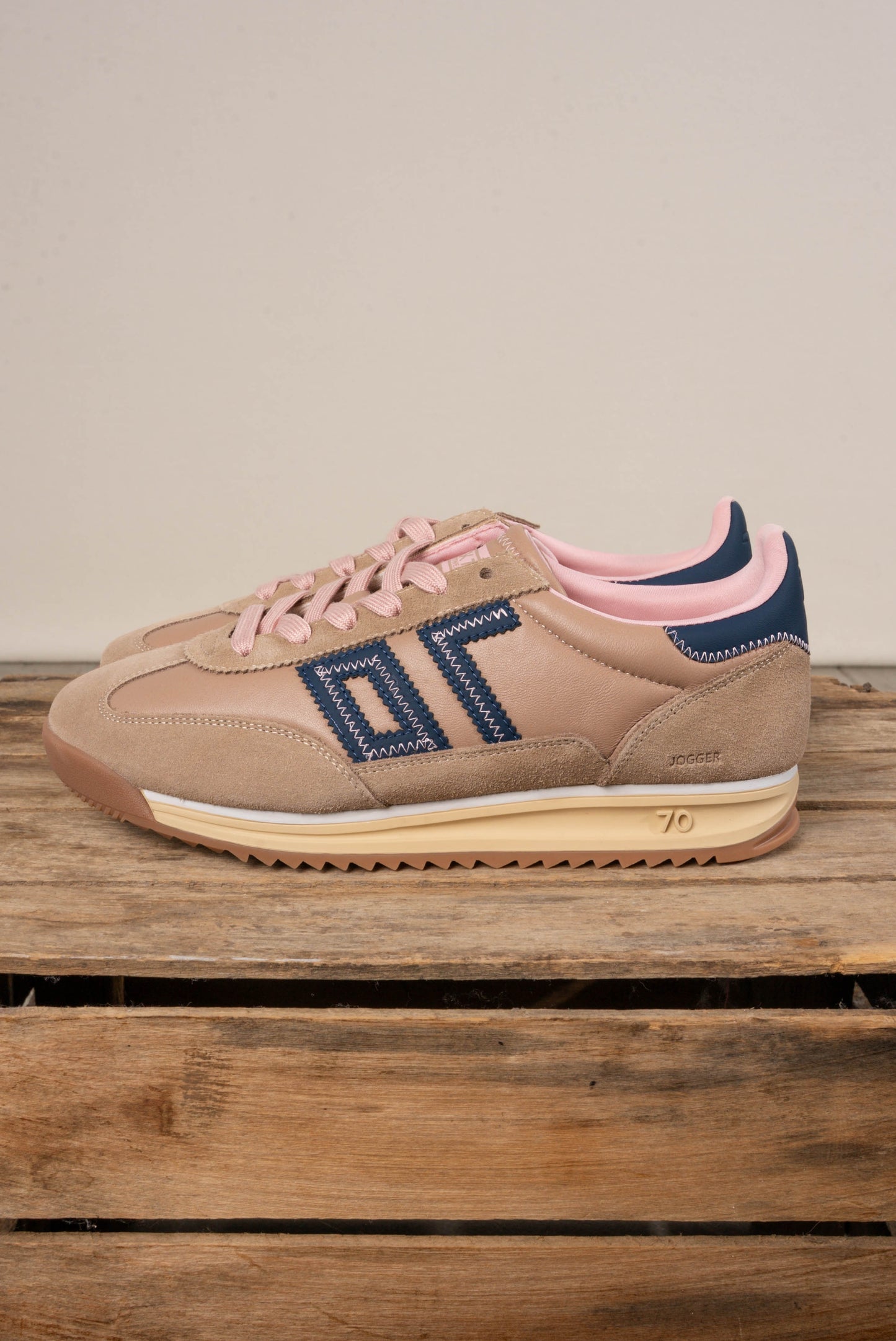 Back 70 Jogger FT Suede Sneakers