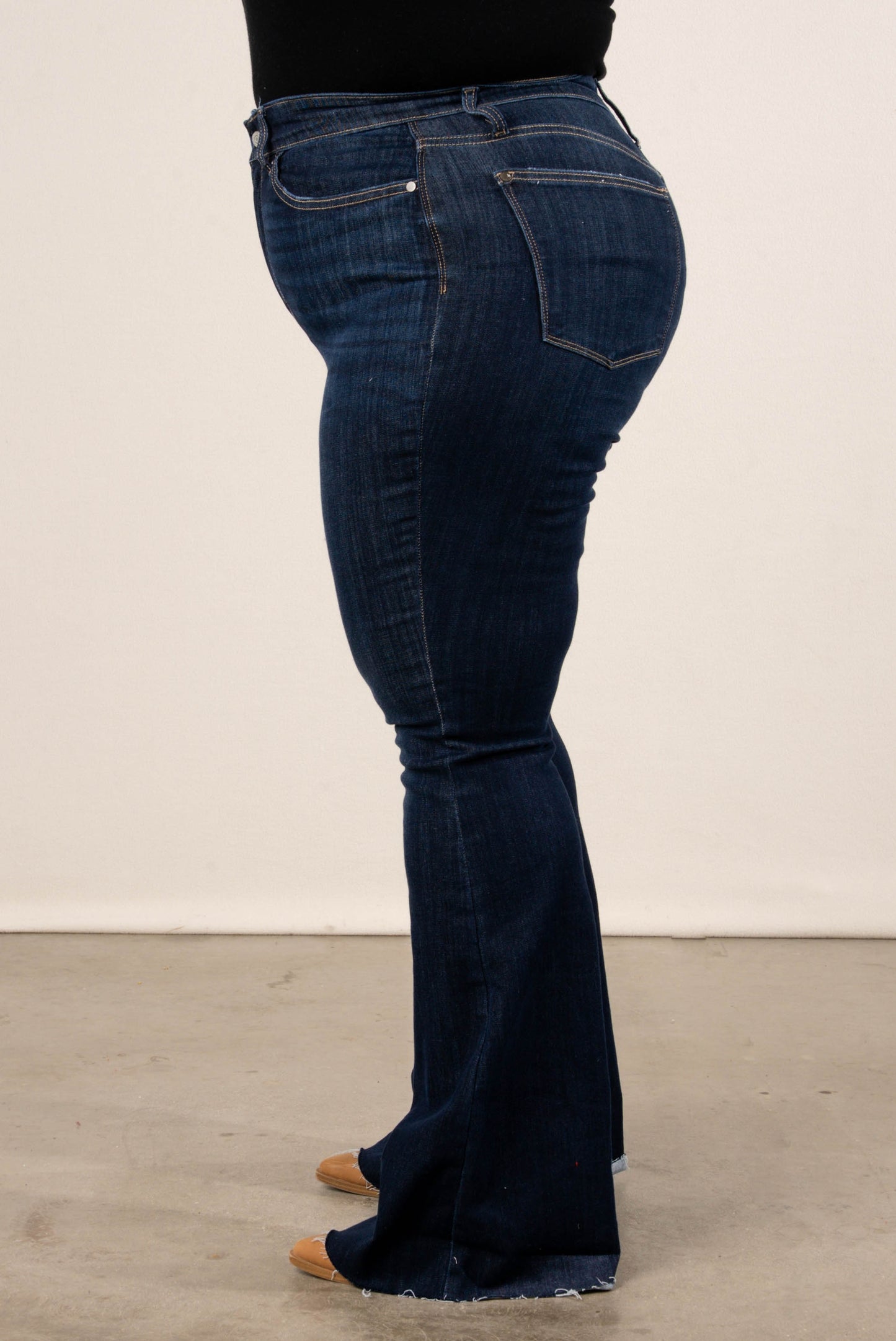 Judy Blue | Hadlee High Rise Flare Jeans