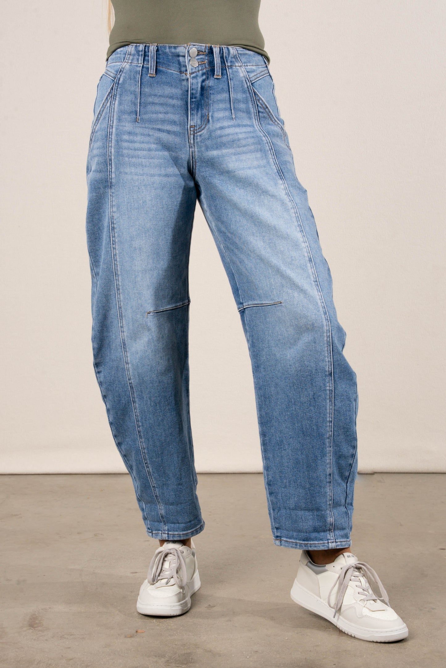 Risen Denim | Juno Mid Rise Rolled Cuff Barrel Jeans