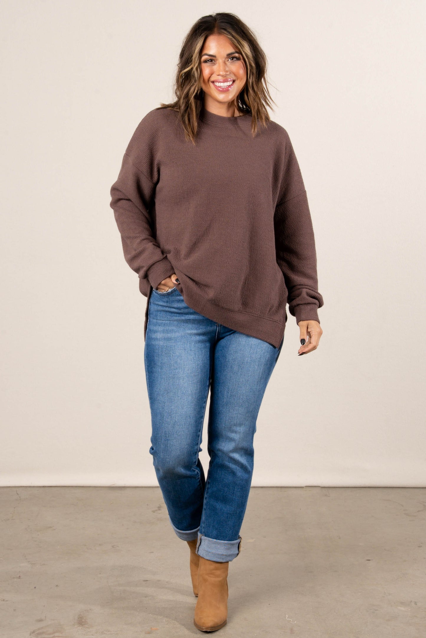 Basic Chill Textured Knit Hi-Lo Split Hem Top