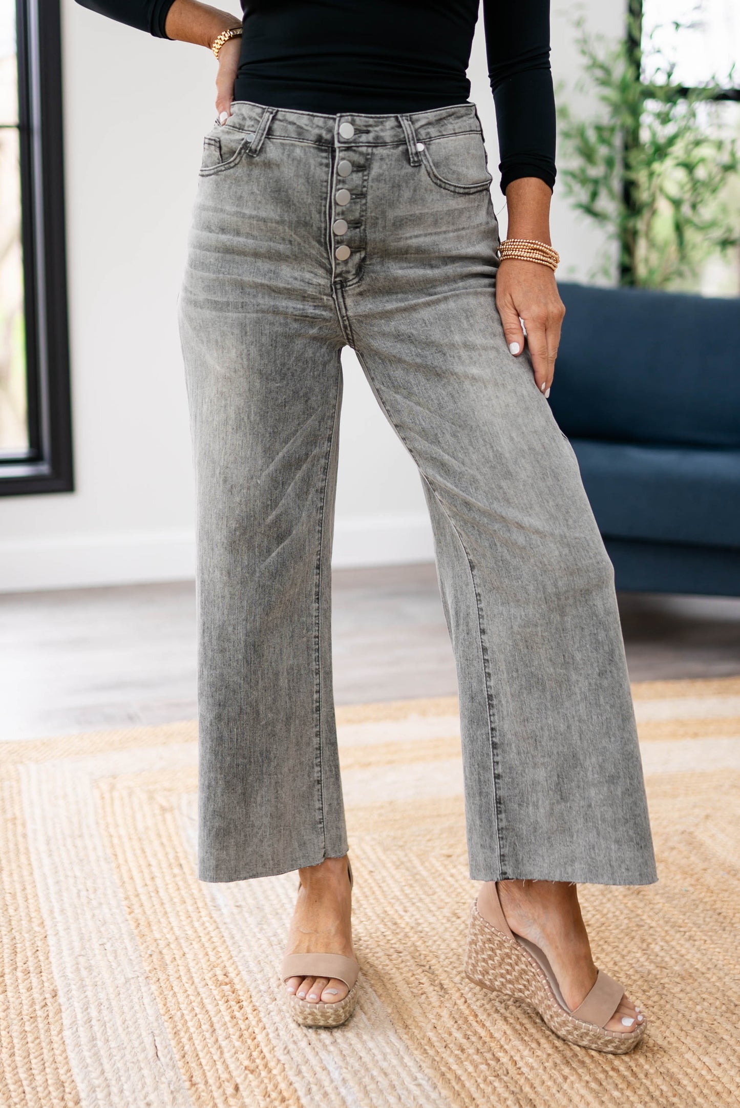 Easel | Makina High Rise Wide Leg Crop Jeans