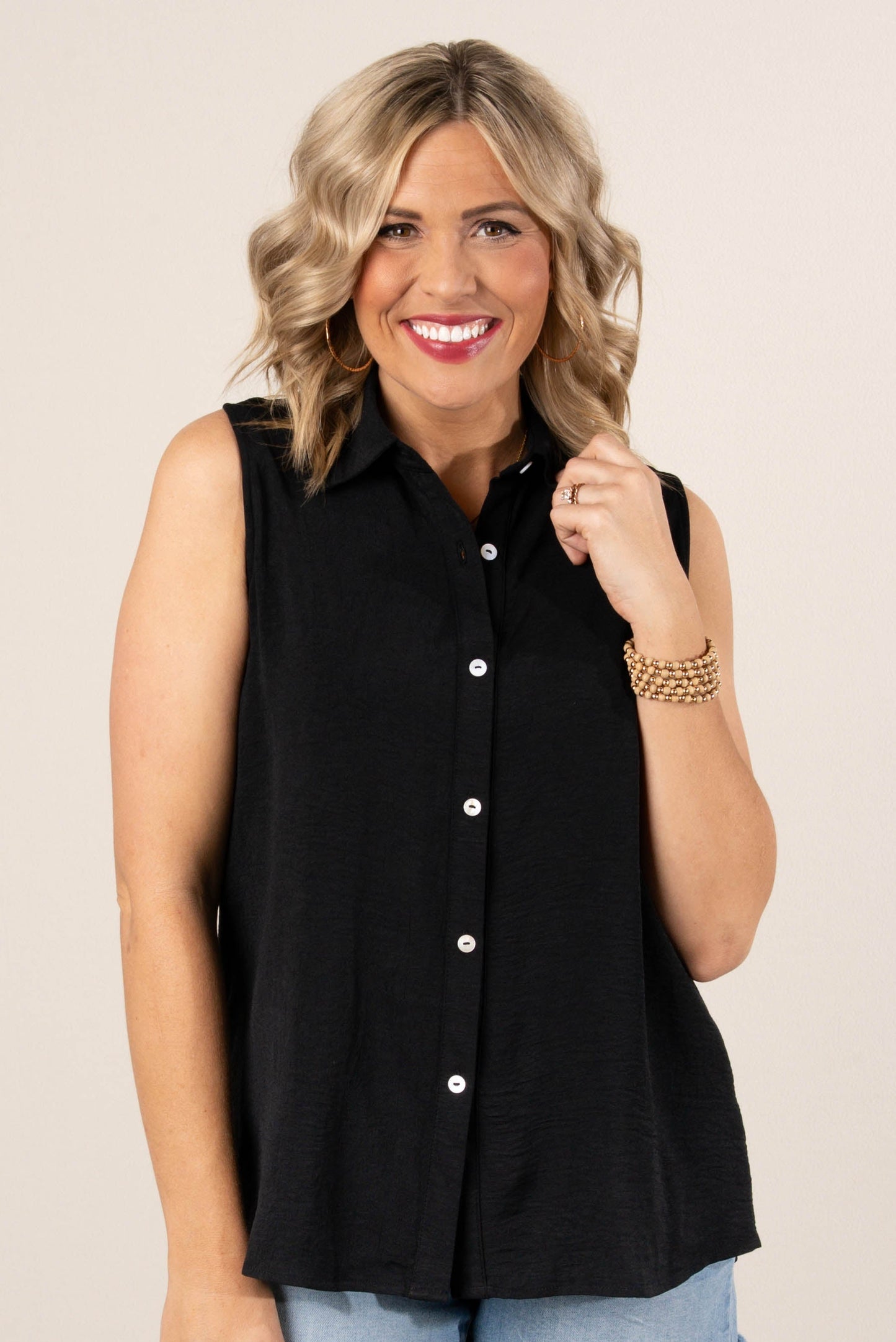 Crinkle Knit Sleeveless Shirt