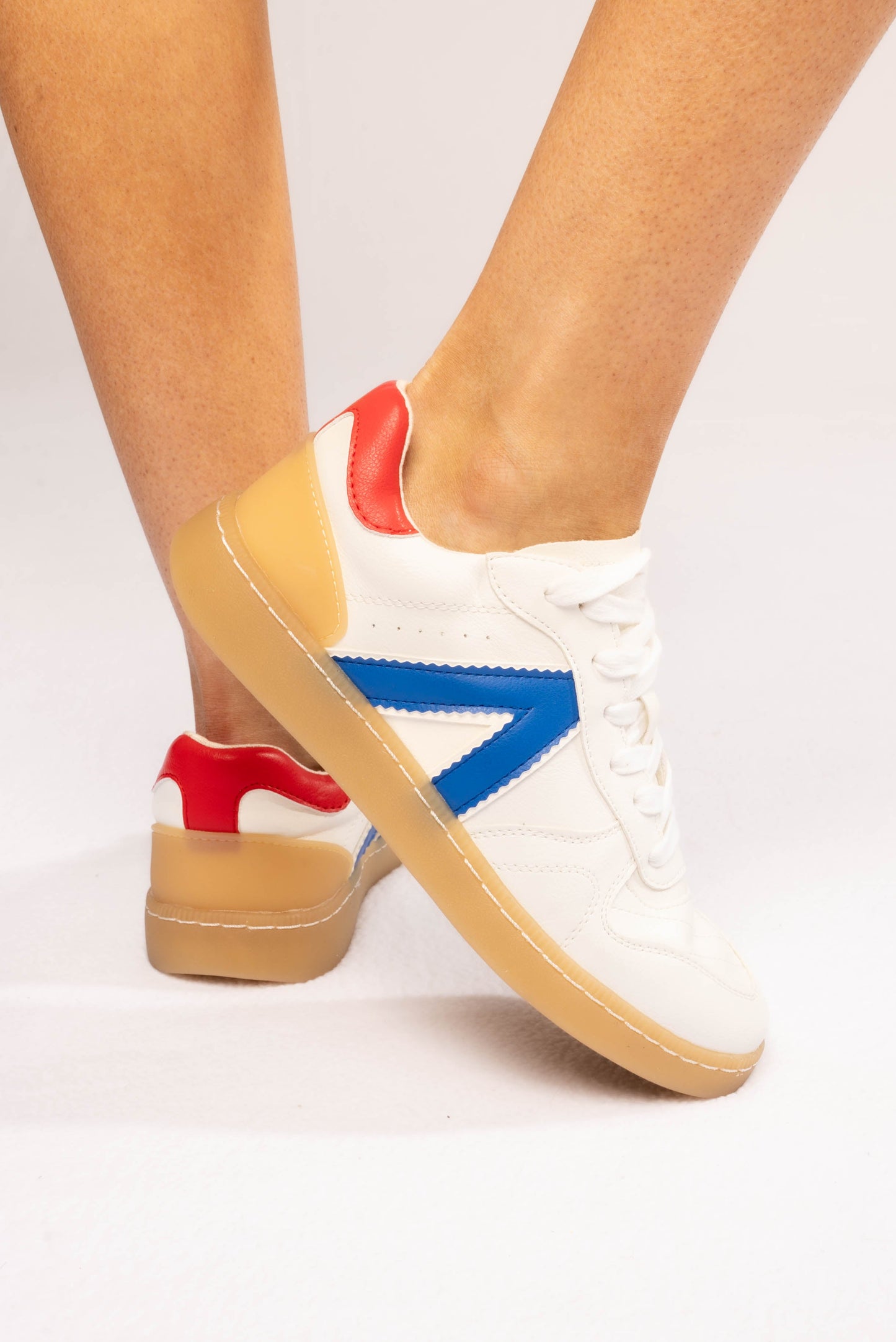Vesta Sneaker