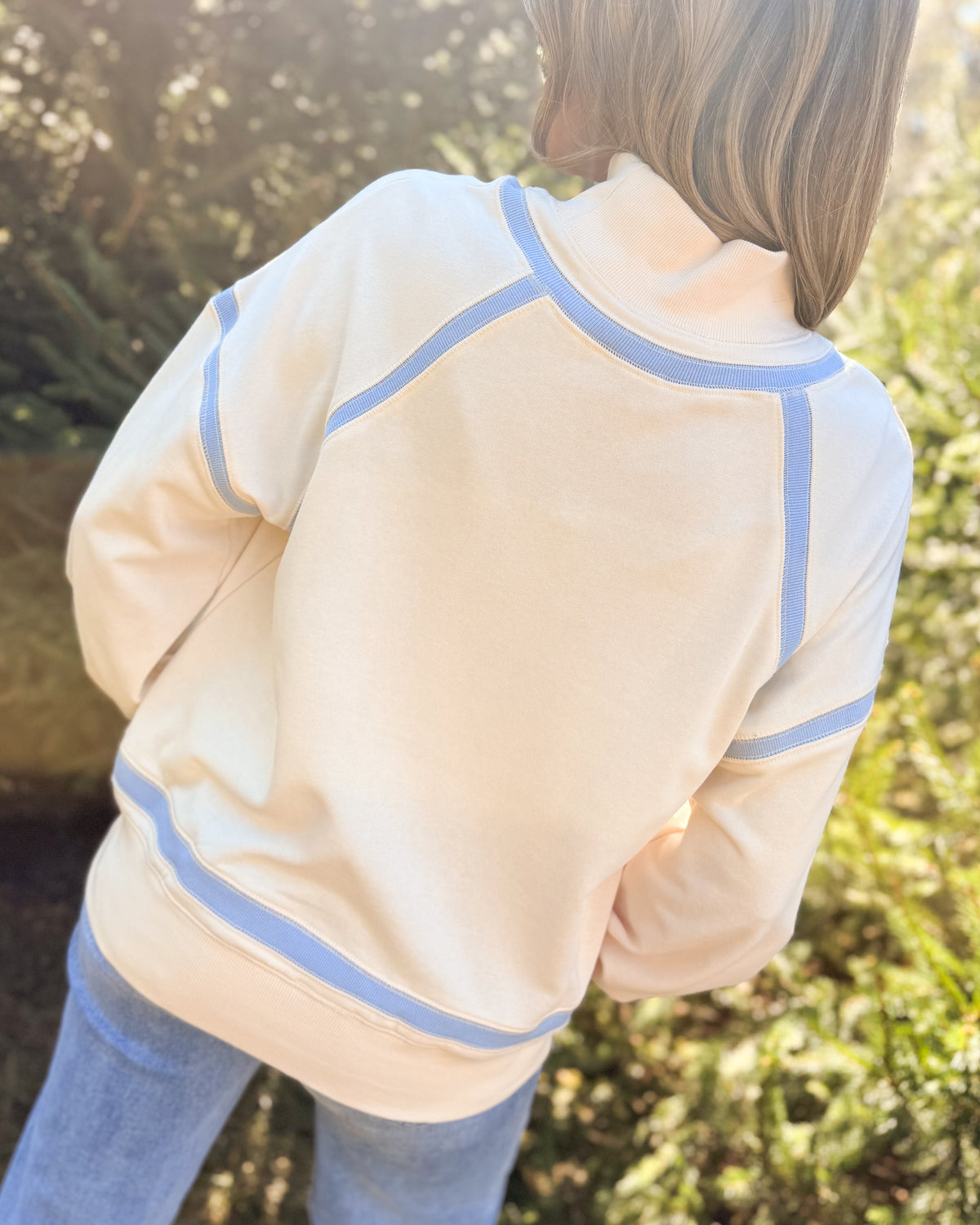 Apris Ski Club Mock Neck Graphic Sweatshirt