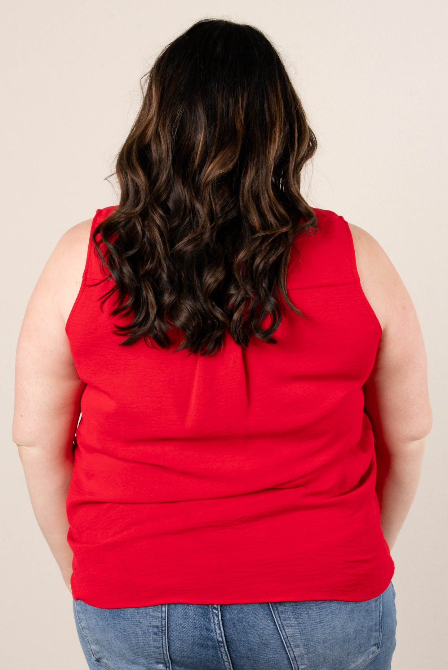 Crinkle Knit Sleeveless Shirt