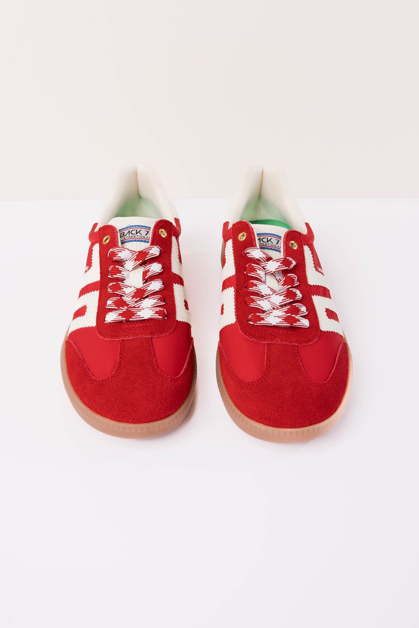 Back 70 Ghost Leather Sneaker