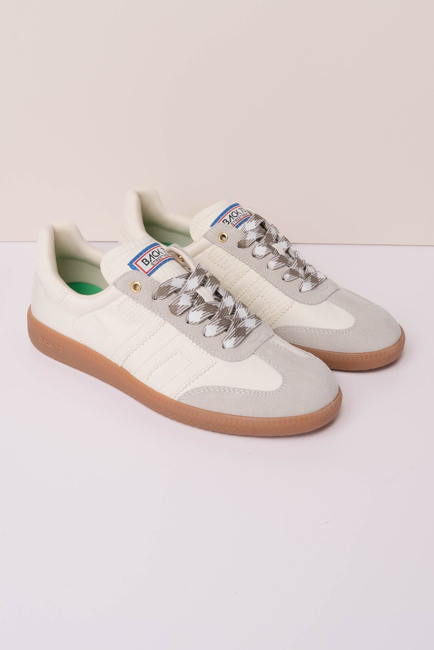 Back 70 Ghost Leather Sneaker