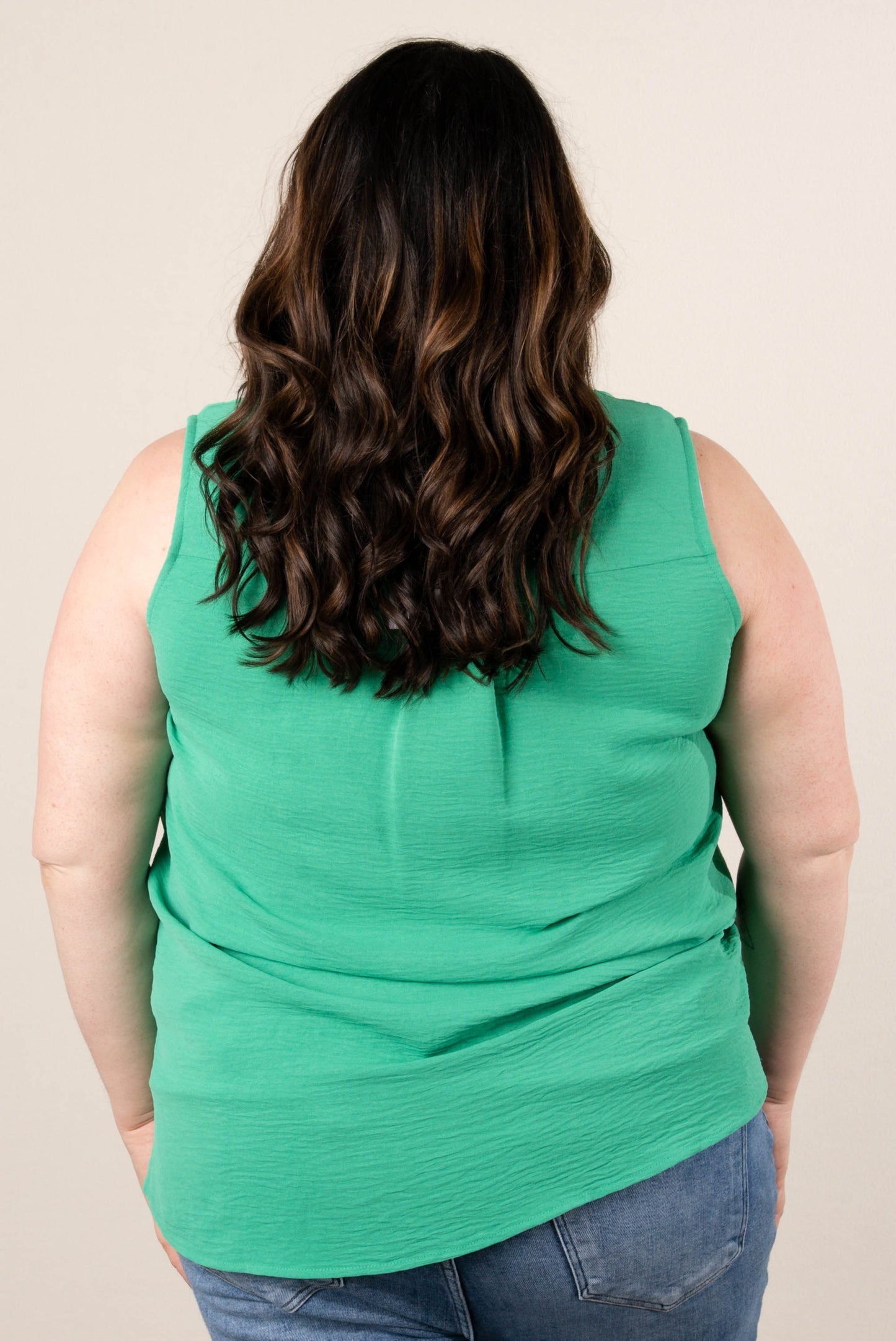 Crinkle Knit Sleeveless Shirt