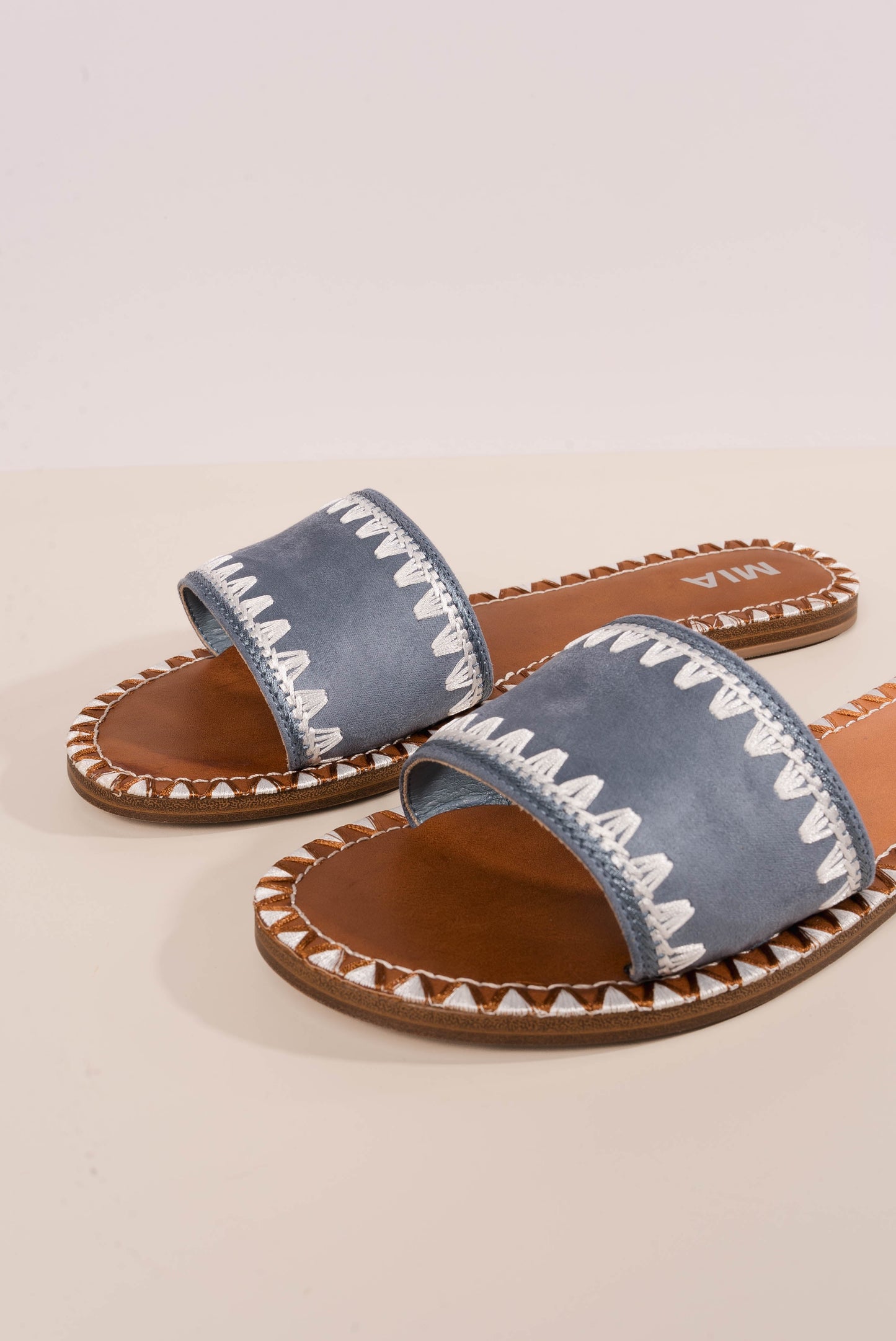 Vanett Stitched Slide Sandal