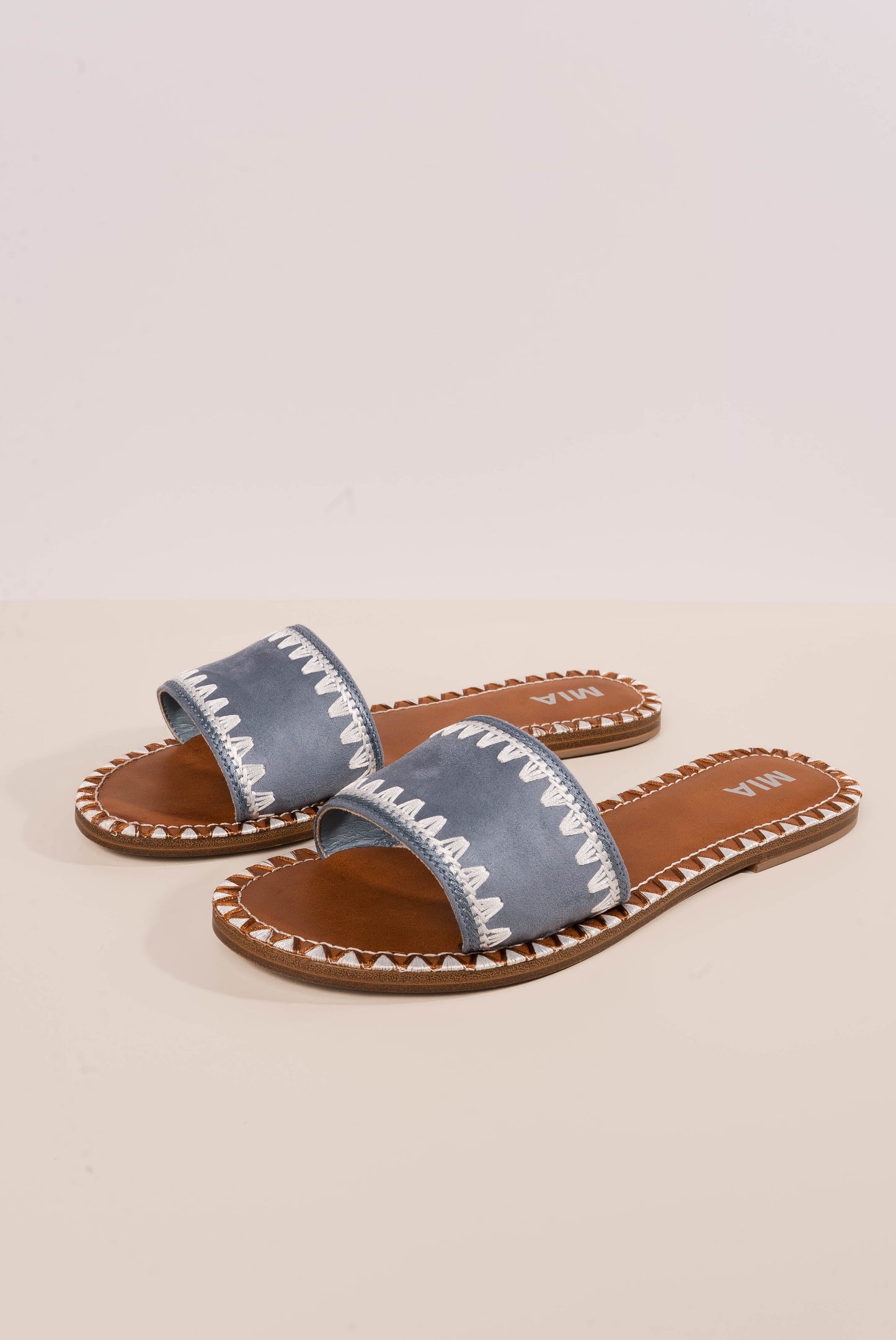 Vanett Stitched Slide Sandal