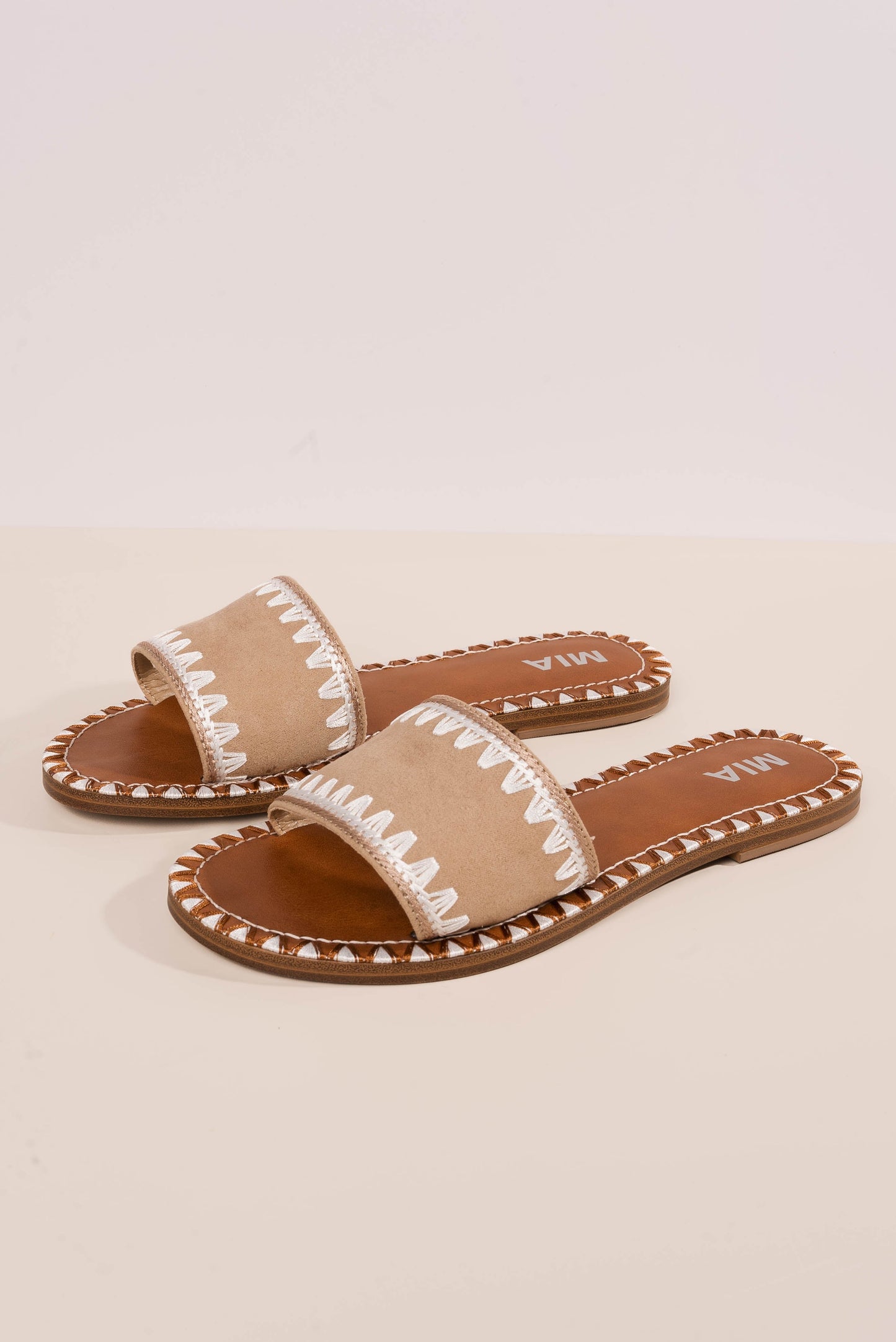Vanett Stitched Slide Sandal