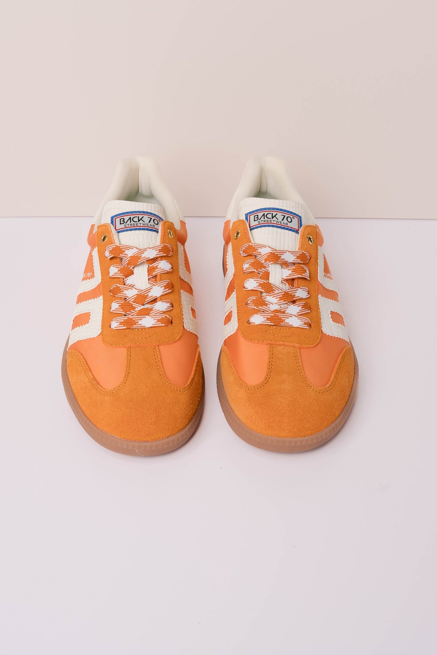Back 70 Ghost Leather Sneaker