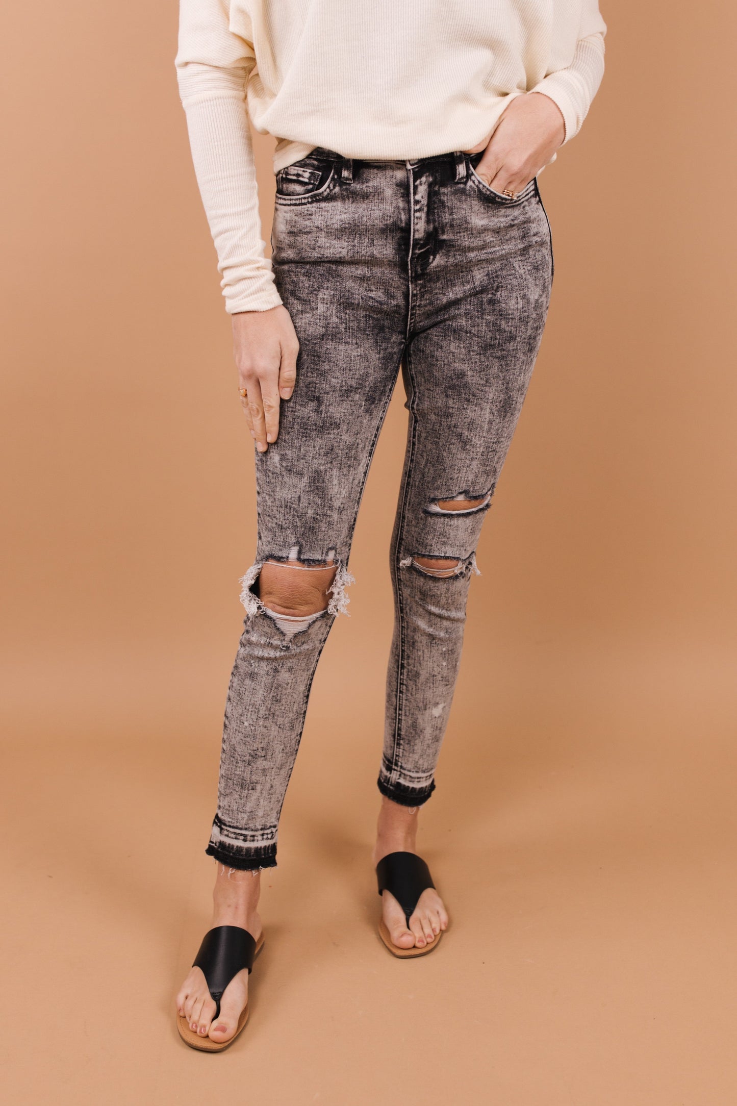 sku33848 | Vervet Mid Rise Crop Skinny Jean *Final Sale*