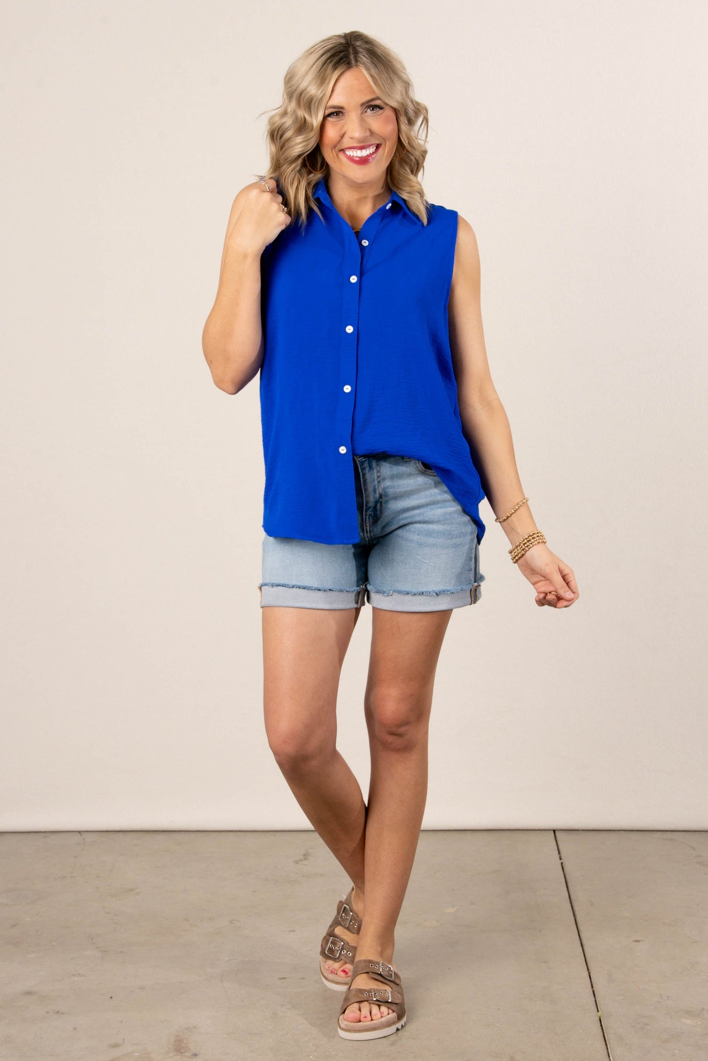 Crinkle Knit Sleeveless Shirt