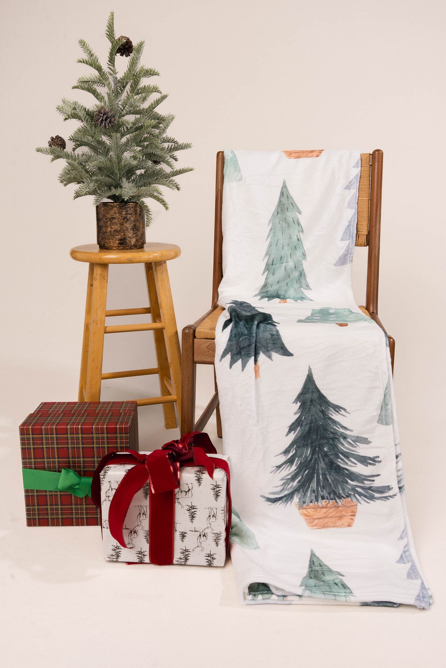 Oversized Christmas Cloud Blanket *GF Exclusive*