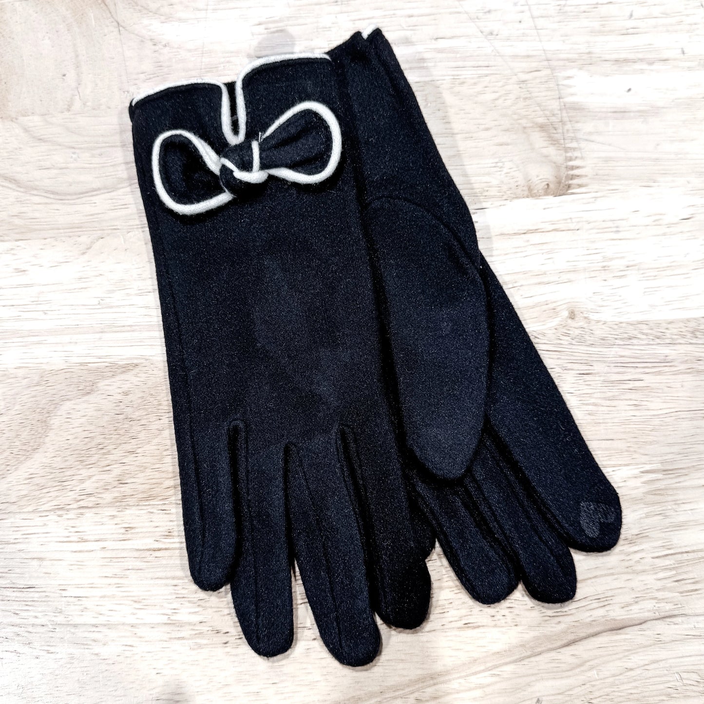 Bow Gloves PRE-ORDER