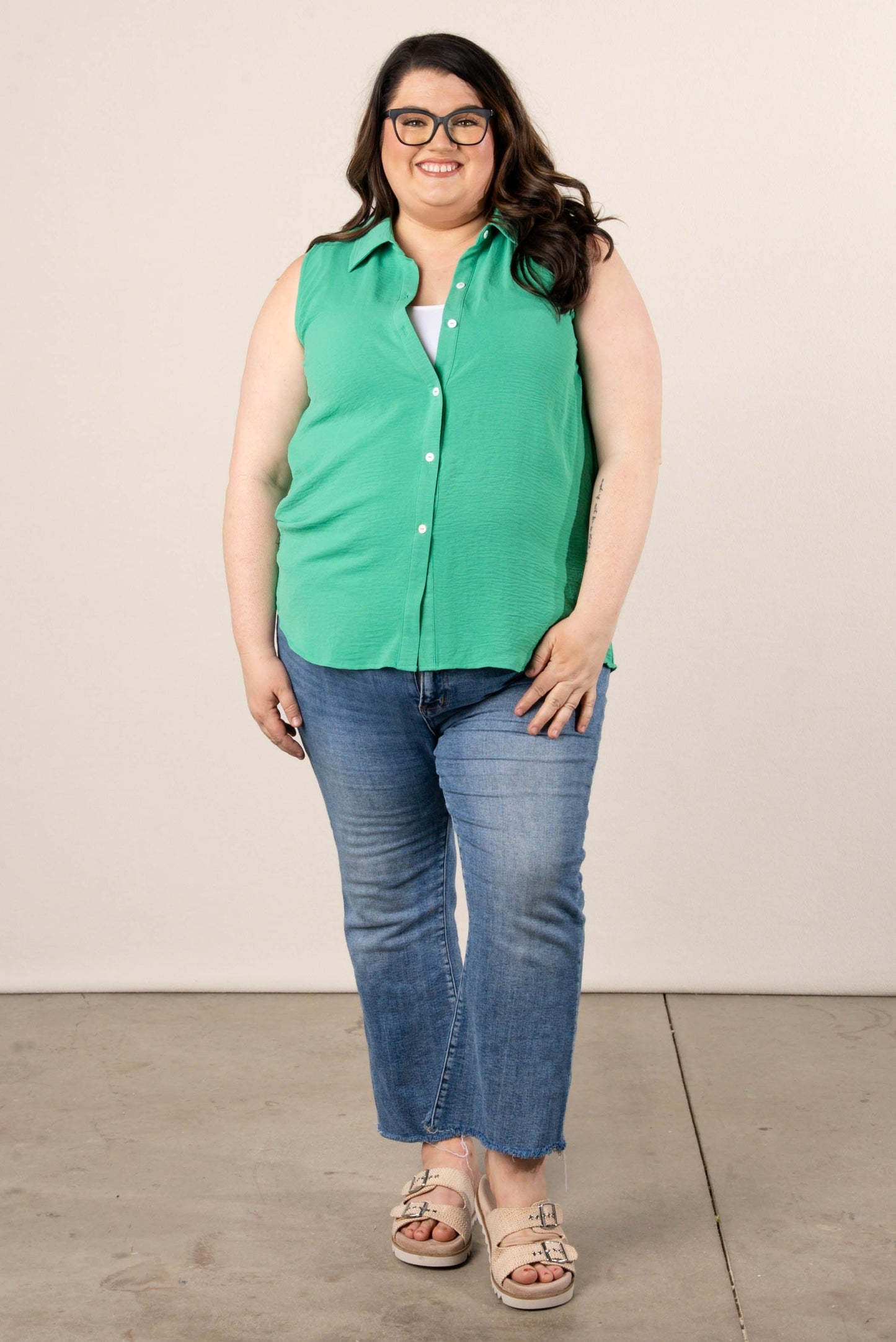 Crinkle Knit Sleeveless Shirt