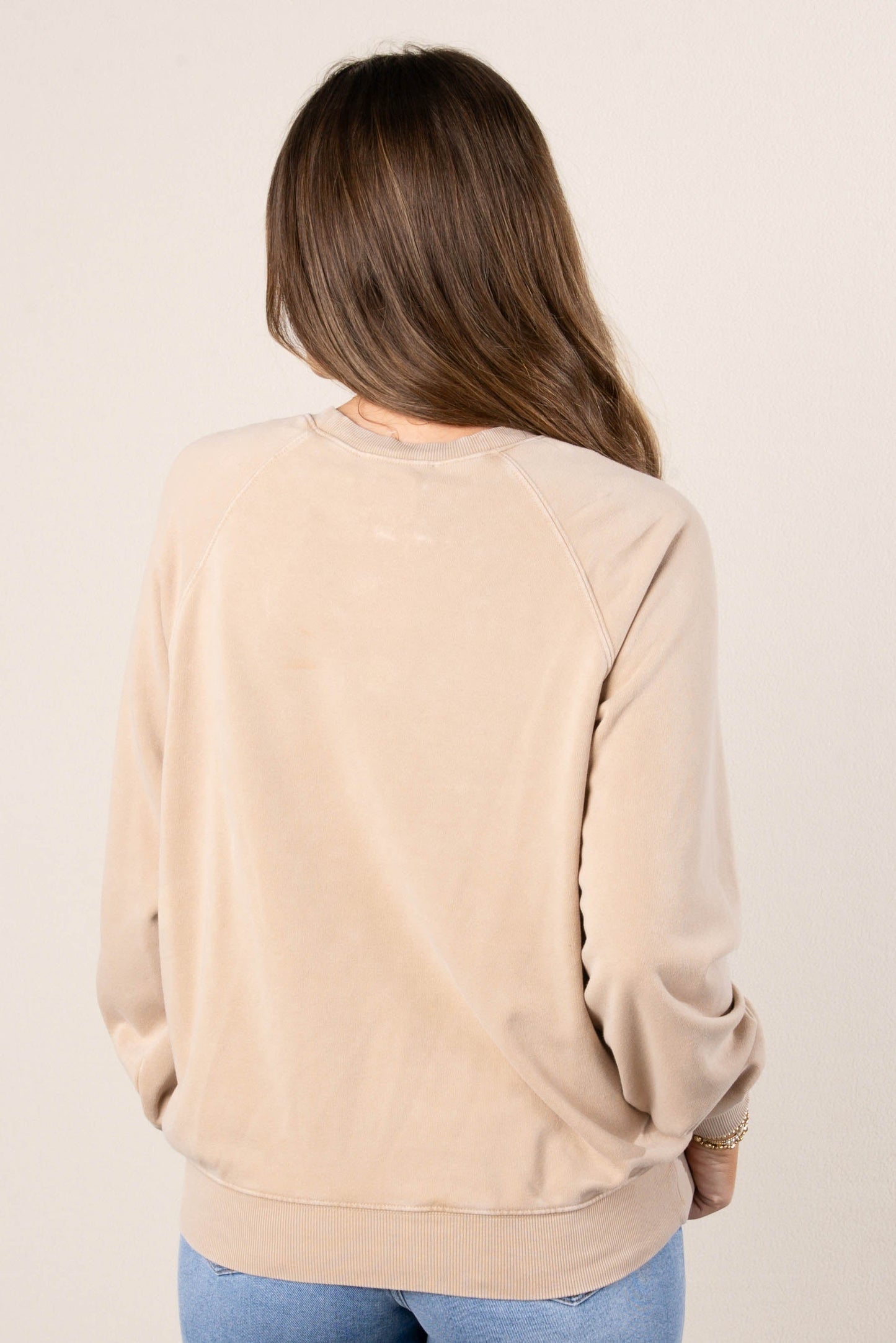 Washed Raglan Sweatshirt