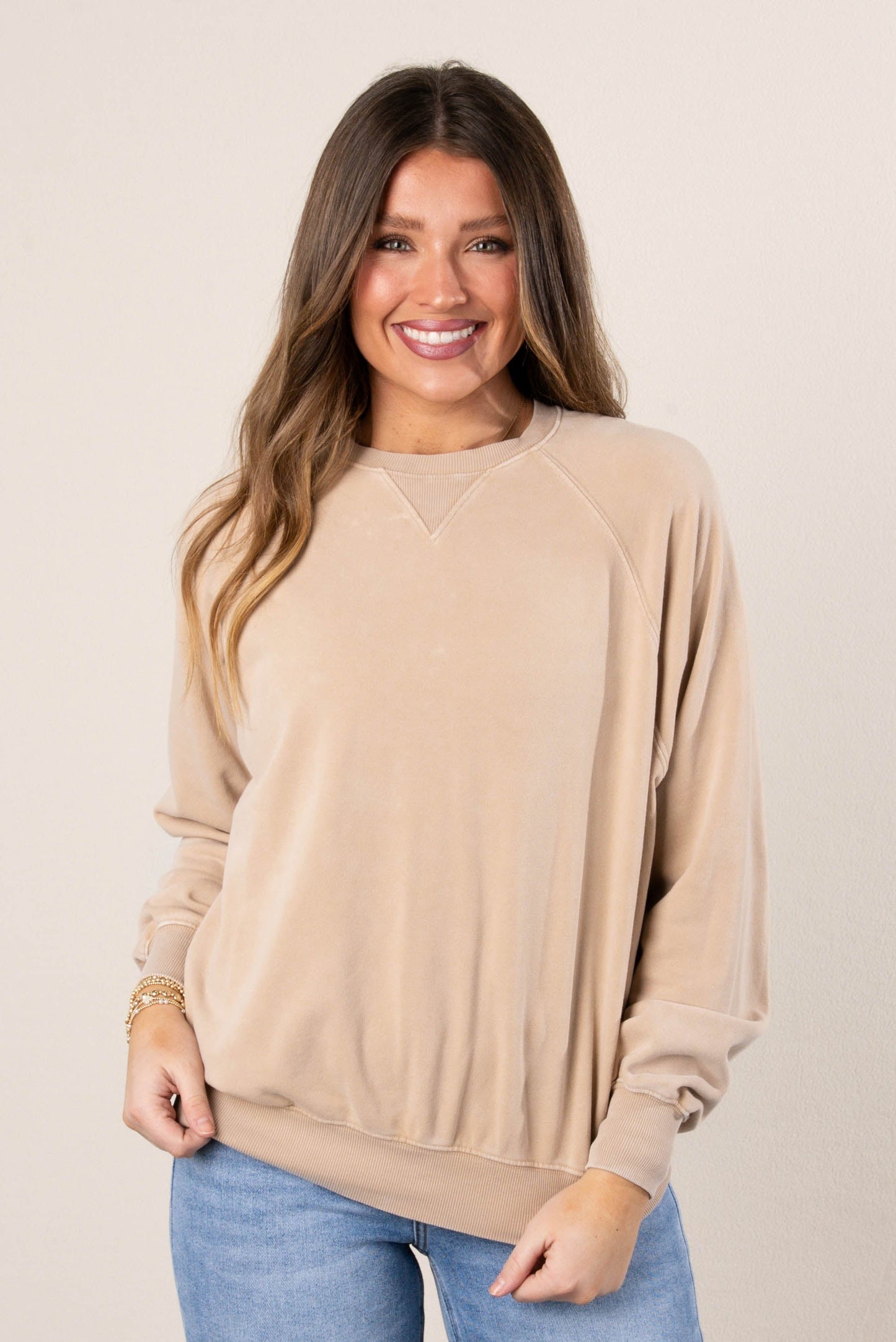 Washed Raglan Sweatshirt