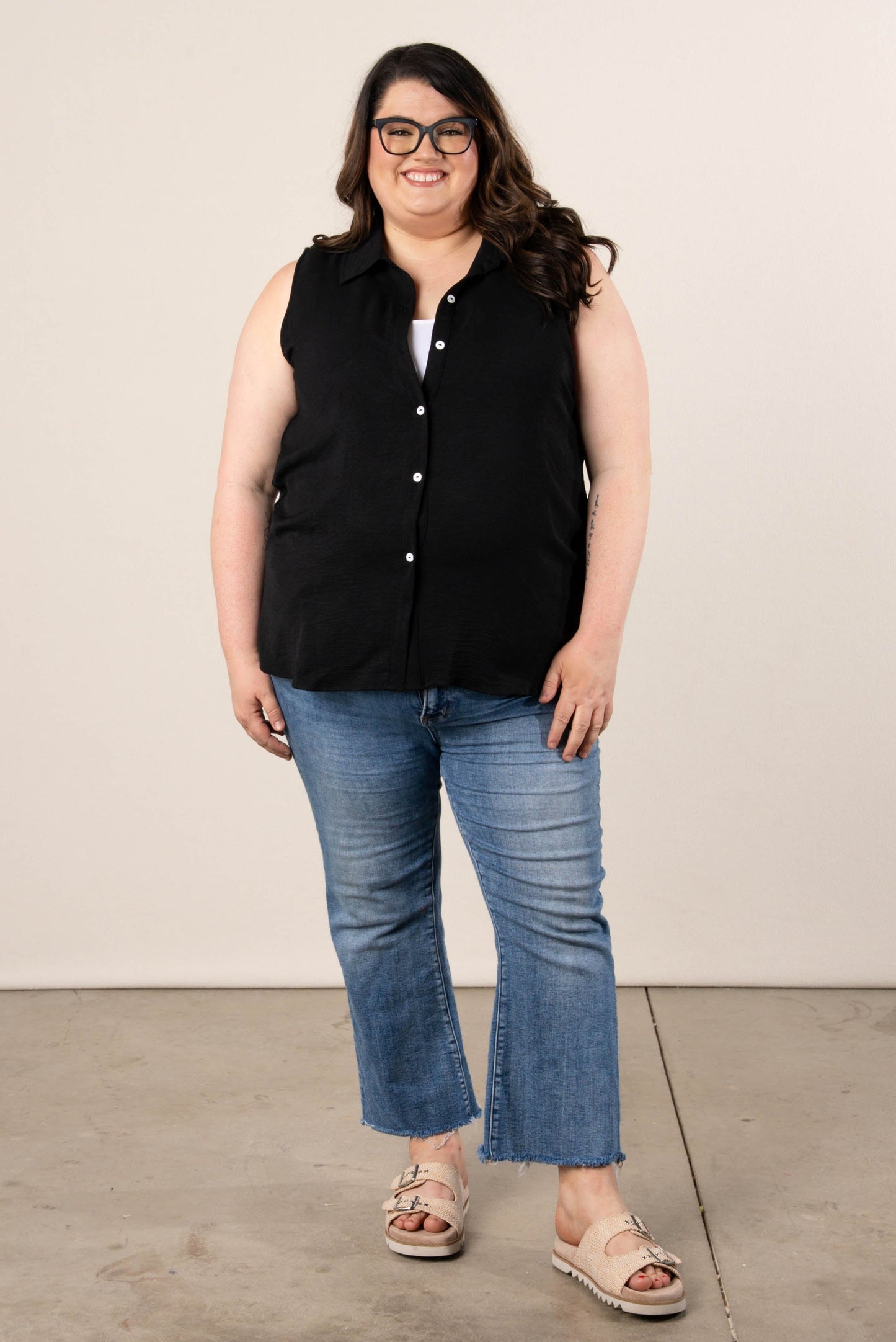 Crinkle Knit Sleeveless Shirt