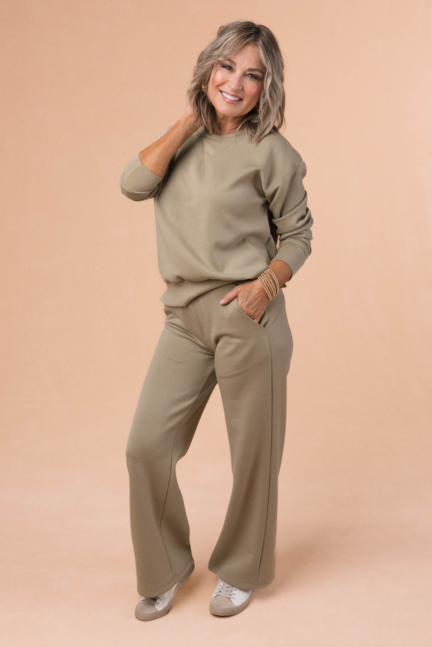 Malibu Banded Hem Pullover *Final Sale*