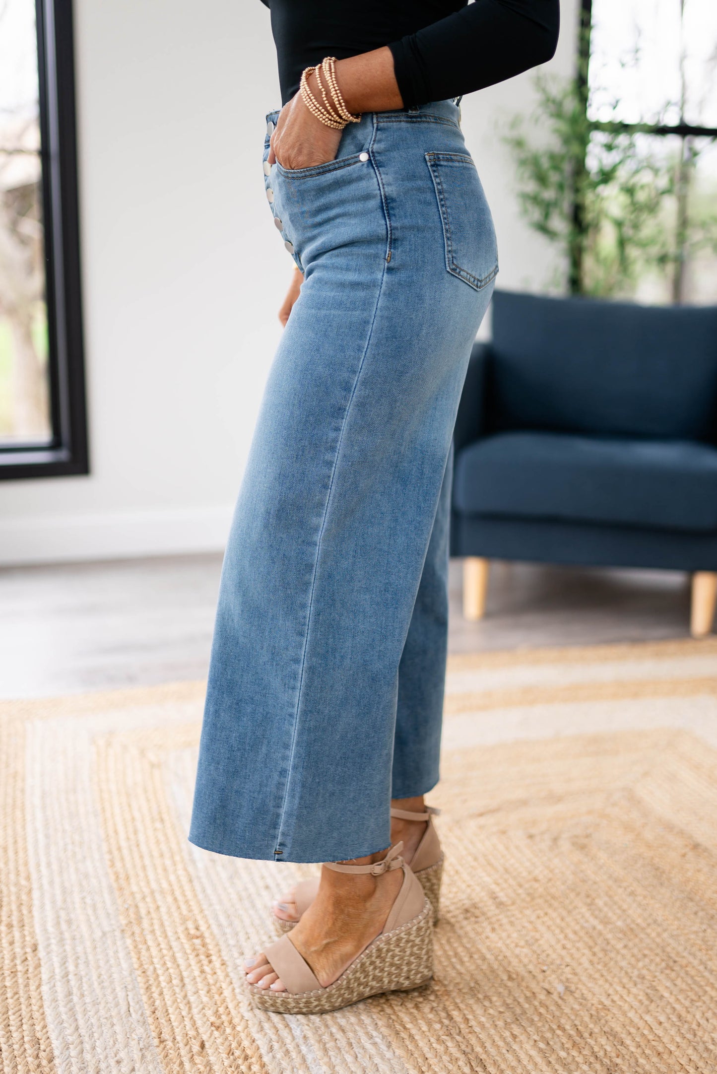 Easel | Makina High Rise Wide Leg Crop Jeans