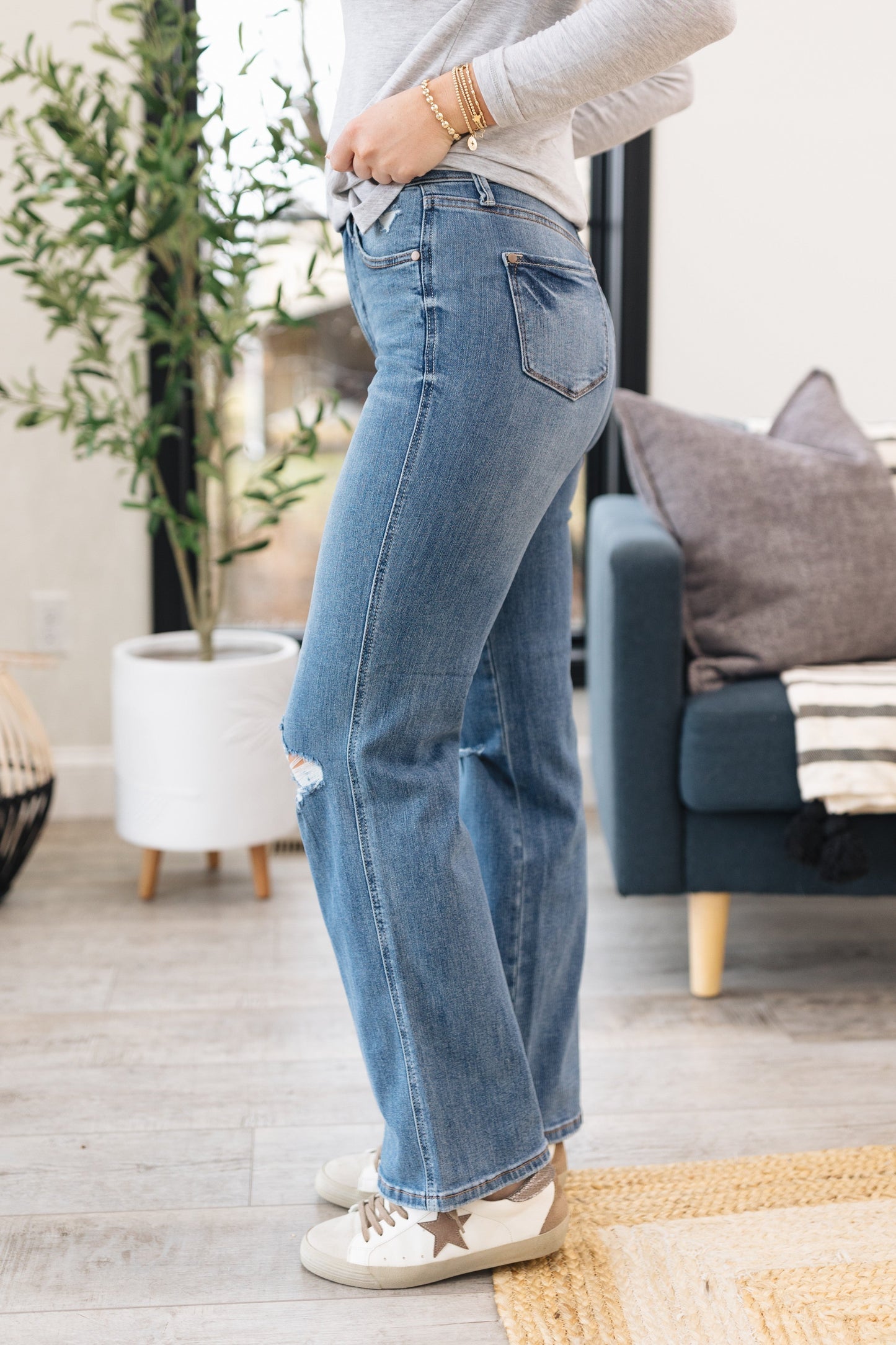 Judy Blue High Rise Tummy Control Straight Leg Jeans
