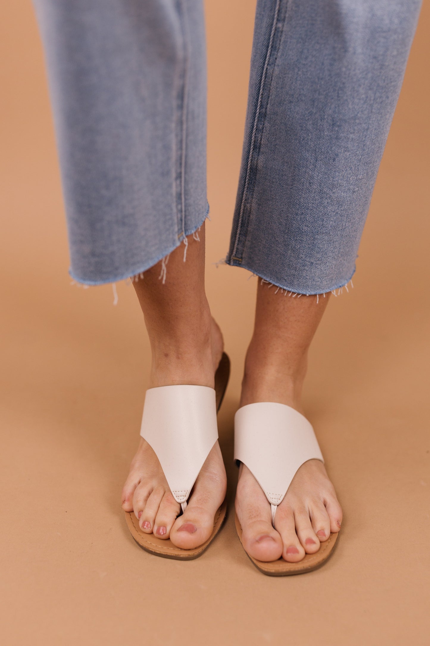 sku33919 | Vermont Thong Sandals *Final Sale*