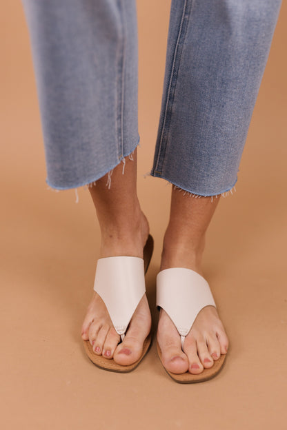 sku33919 | Vermont Thong Sandals *Final Sale*