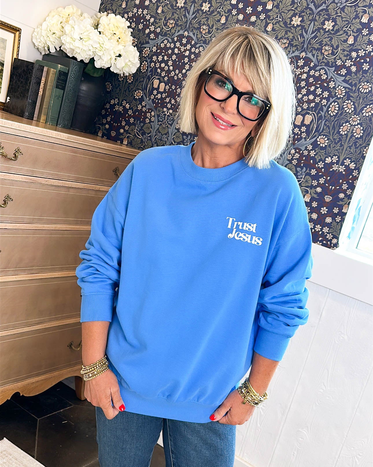 Trust Jesus Graphic Sweatshirt