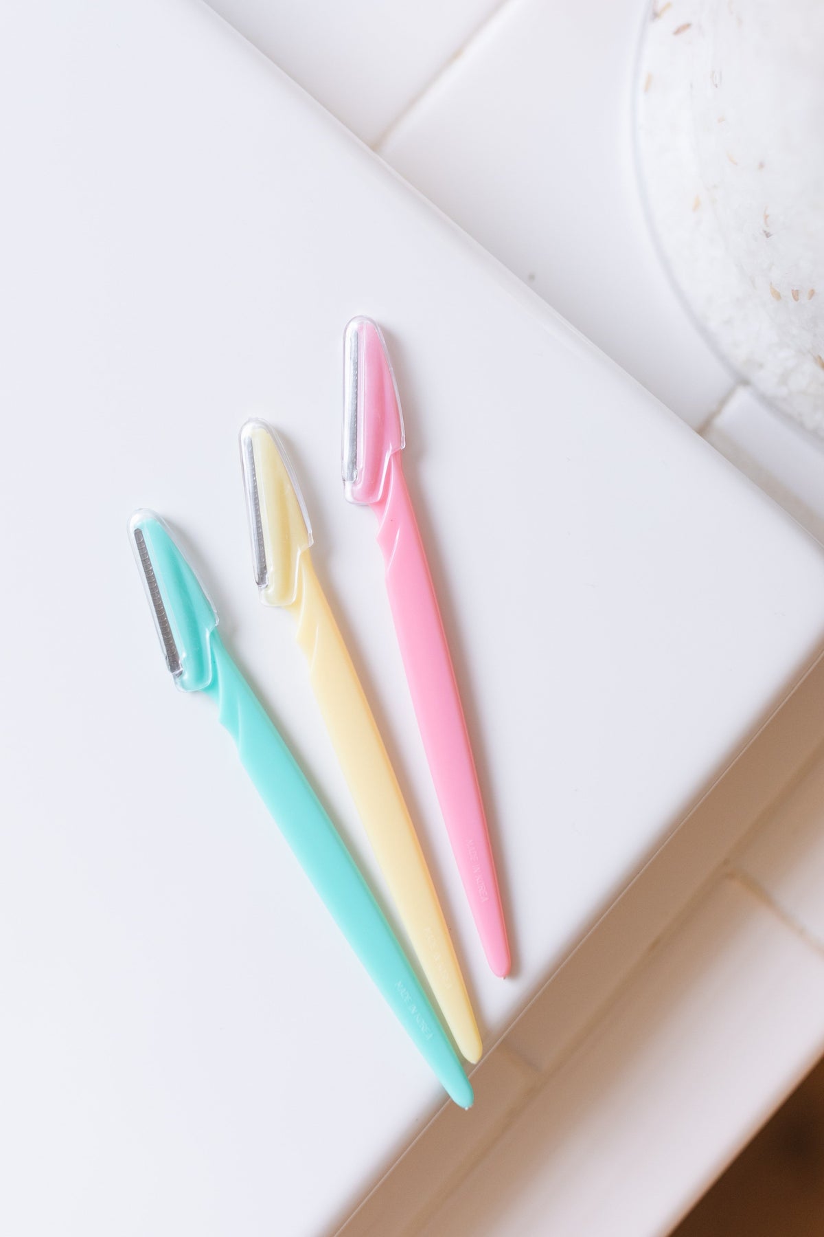 Dermaplaning Facial Razor 3 Pack | Peach Fuzz Remover | Glamour Farms ...