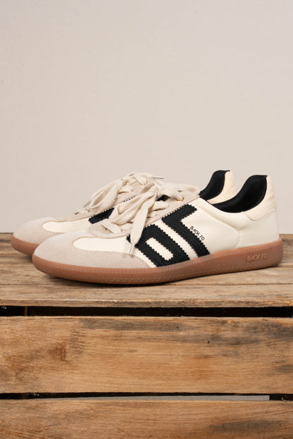 Back 70 Ghost Leather Sneaker